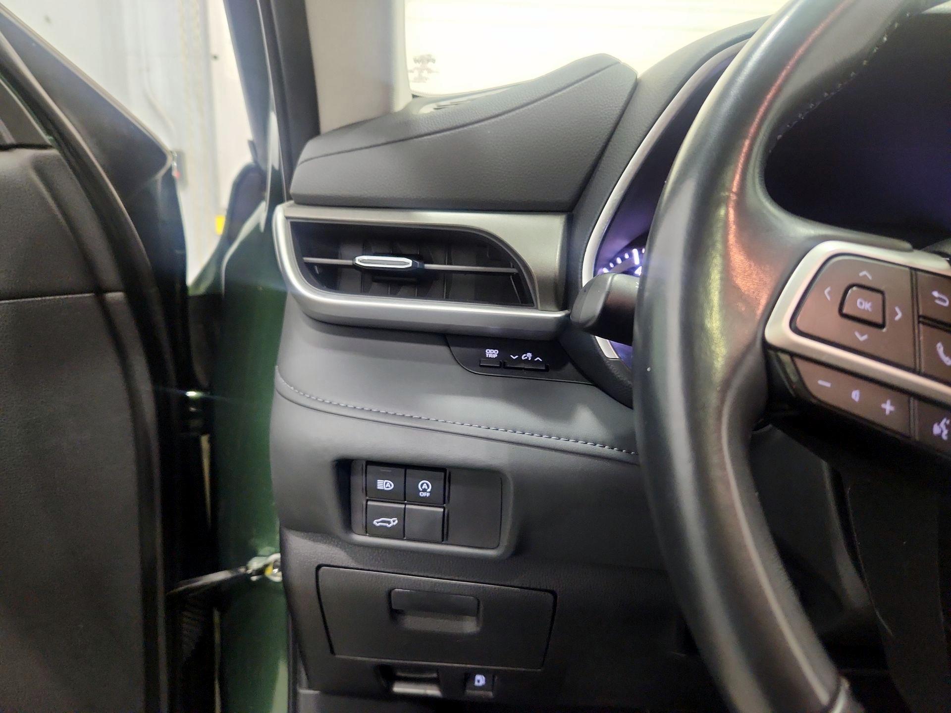 Thumbnail: 2024 Toyota Highlander - 13