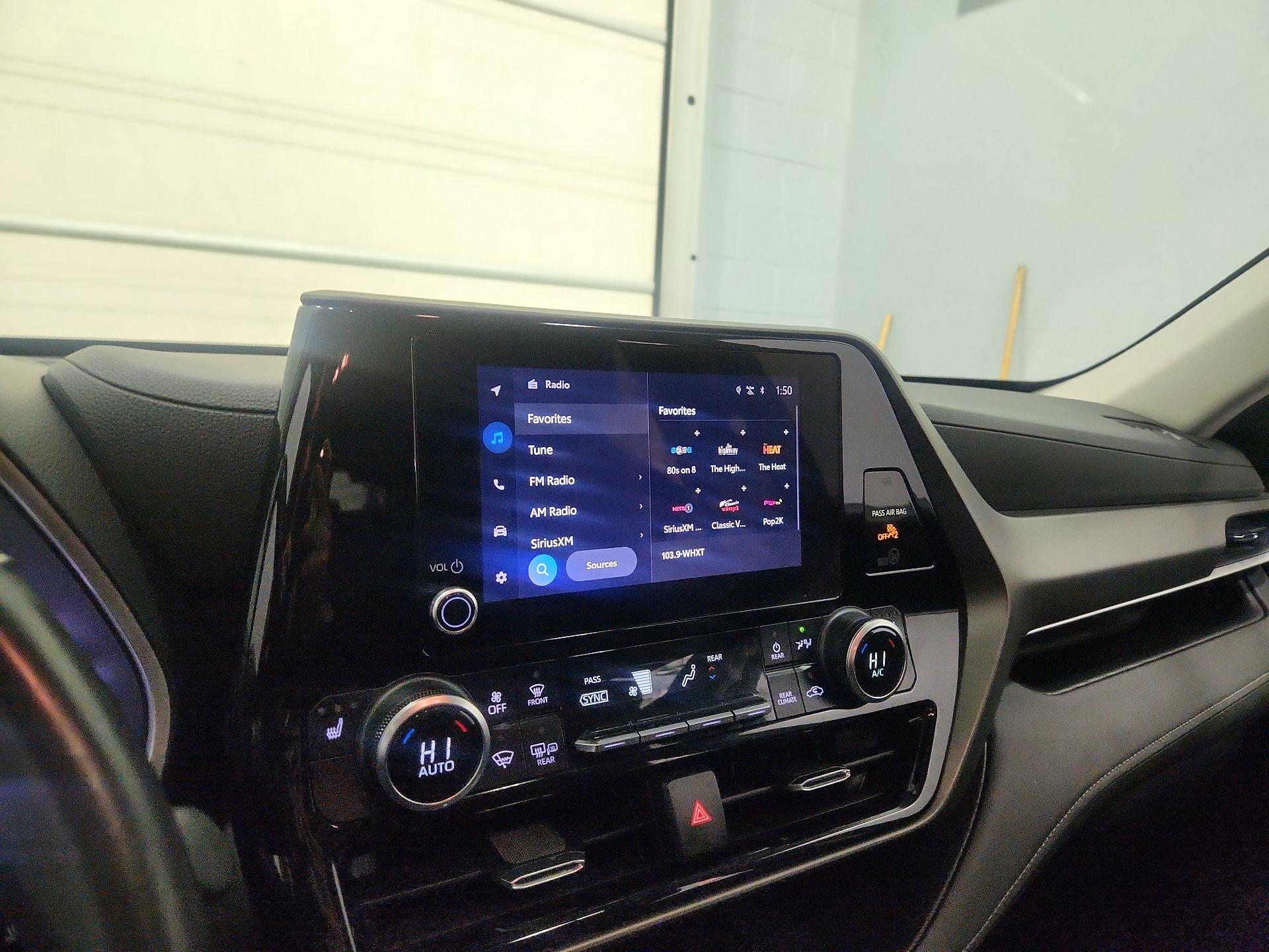 Thumbnail: 2024 Toyota Highlander - 15