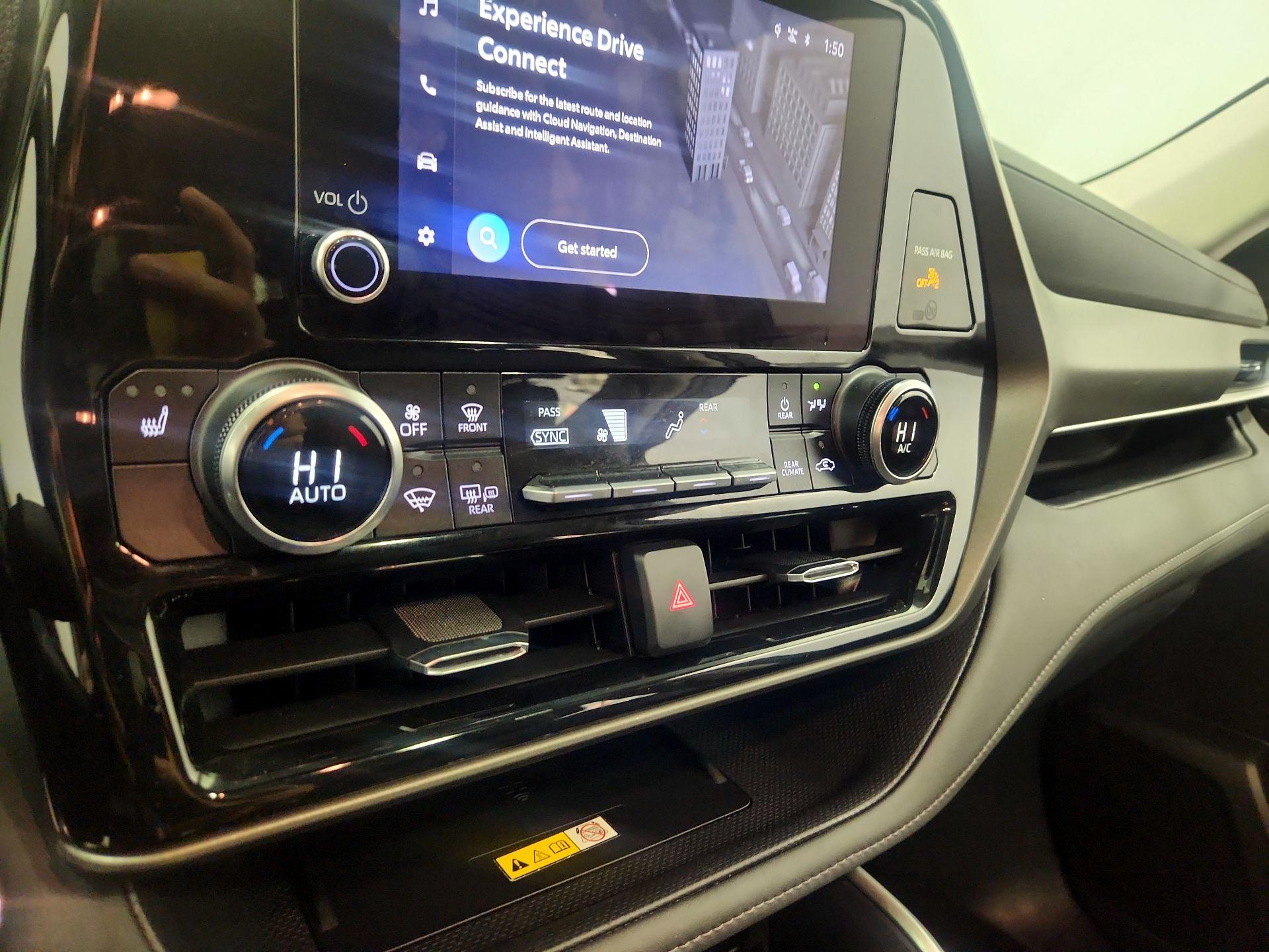 Thumbnail: 2024 Toyota Highlander - 16