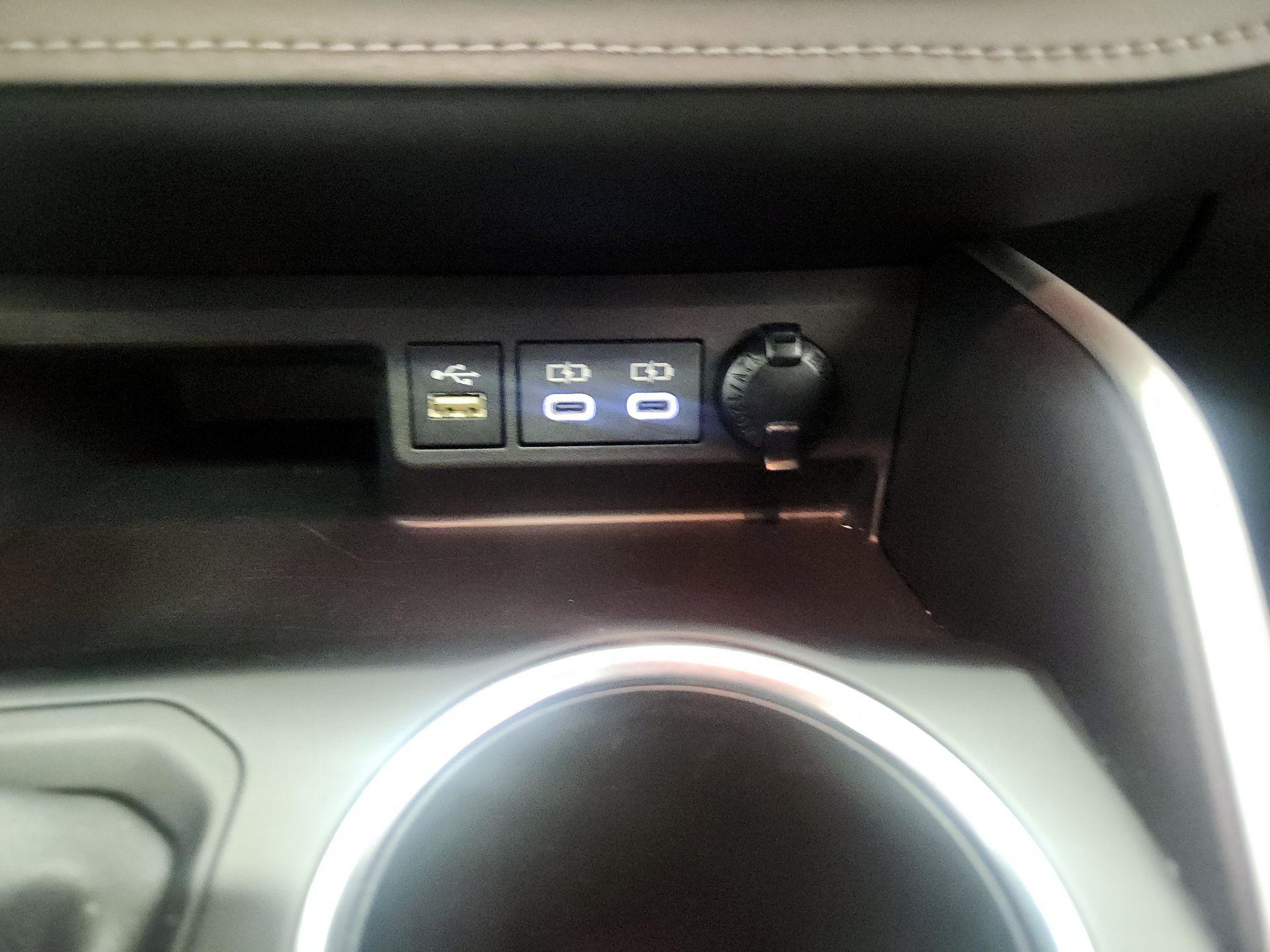 Thumbnail: 2024 Toyota Highlander - 18