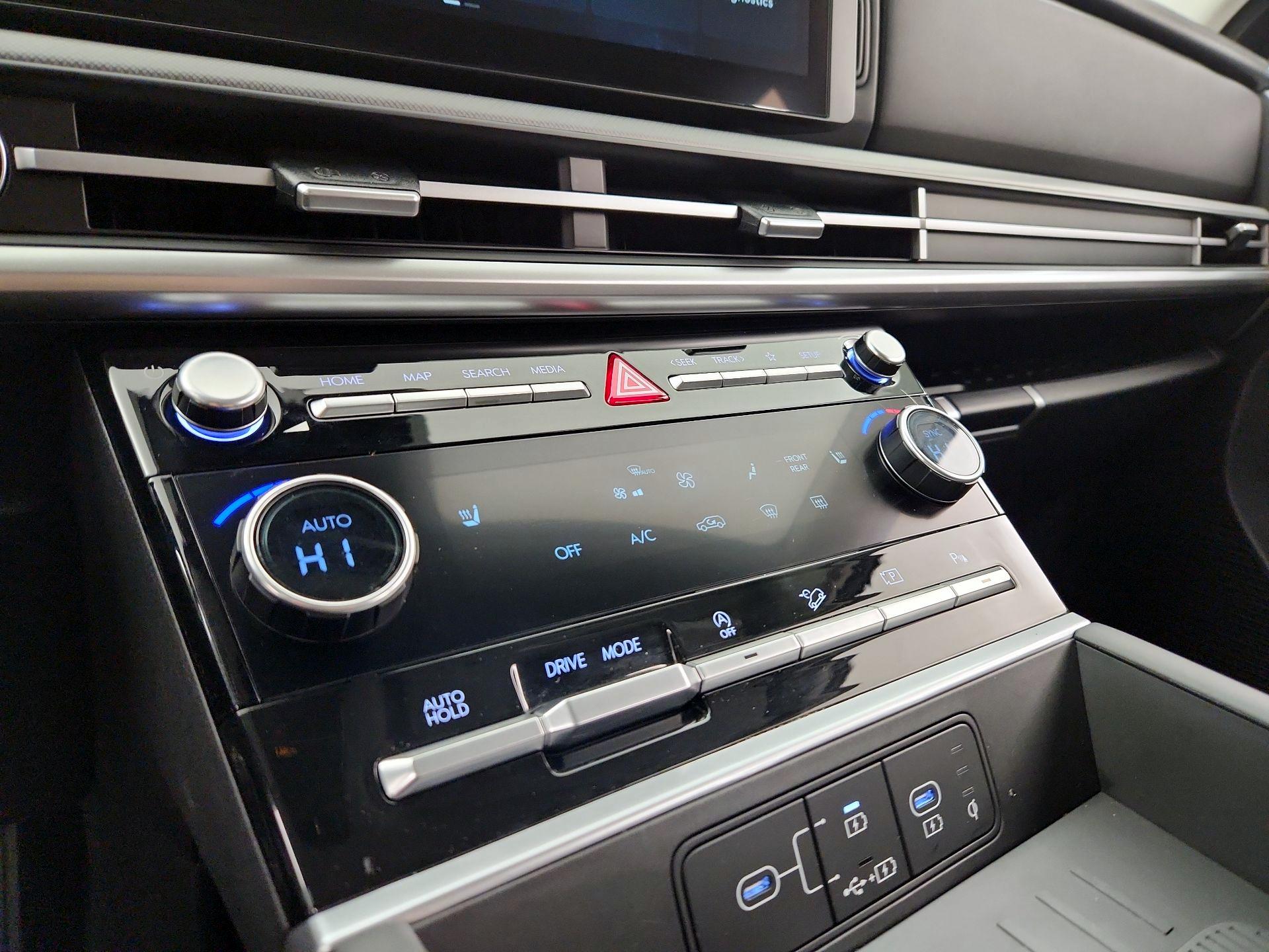 Thumbnail: 2025 Hyundai Santa Fe - 16