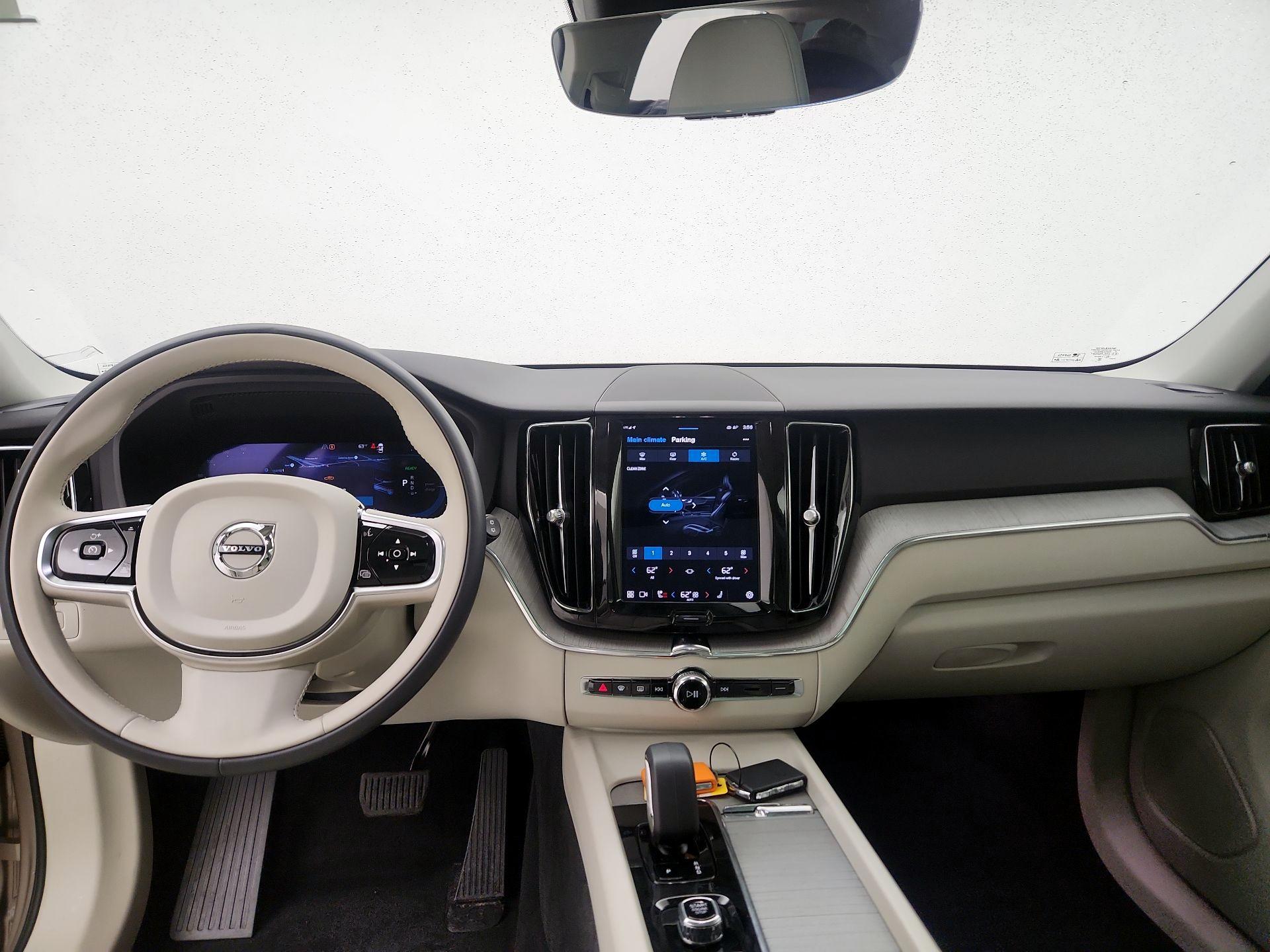 Thumbnail: 2024 Volvo XC60 - 9