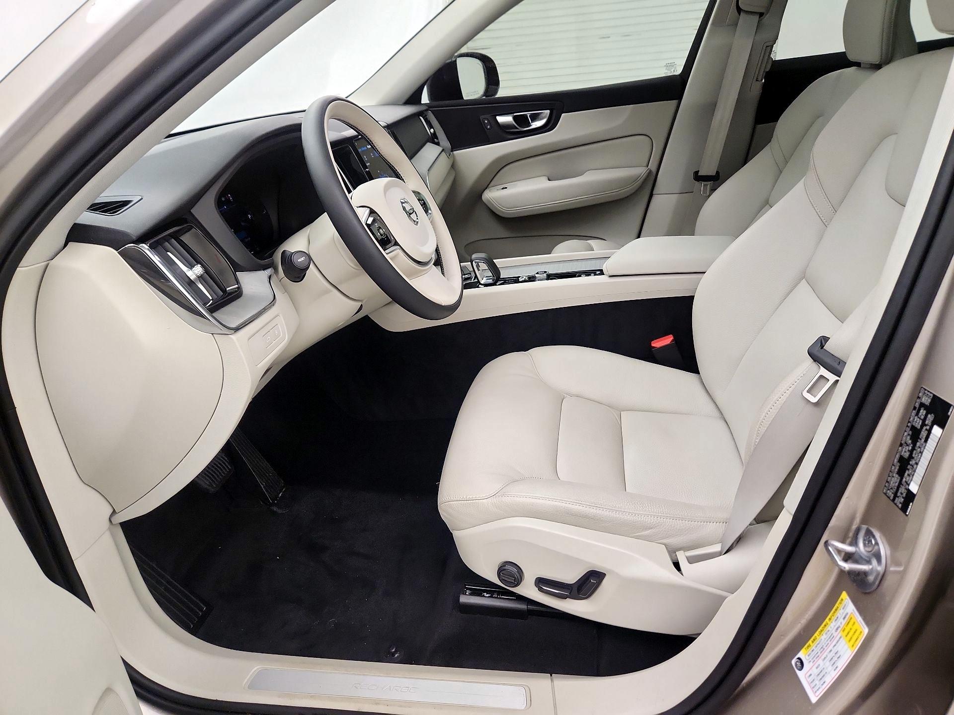 Thumbnail: 2024 Volvo XC60 - 11