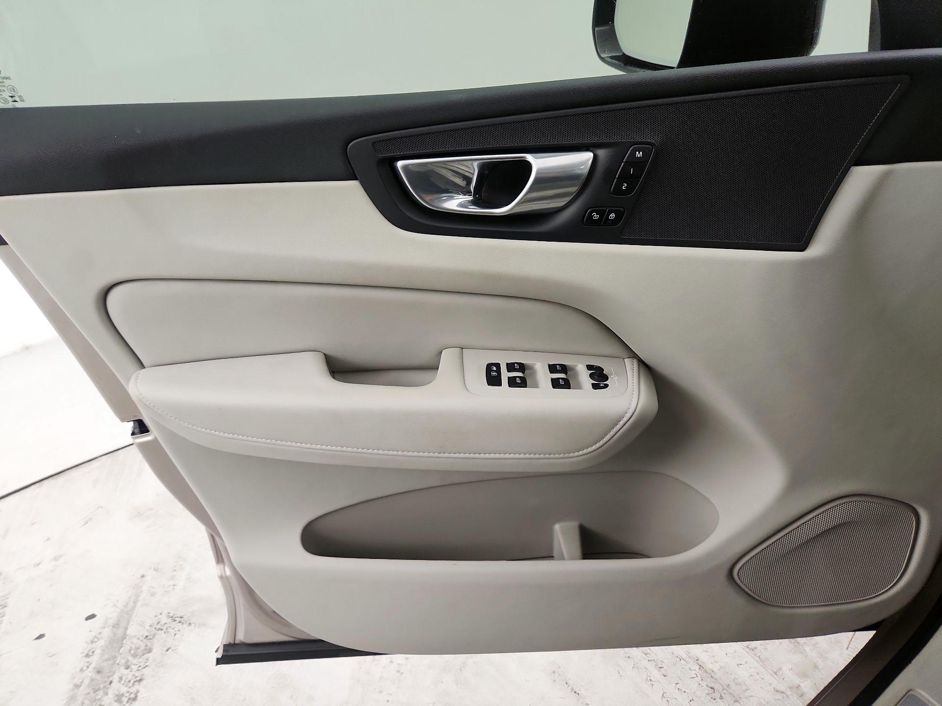 Thumbnail: 2024 Volvo XC60 - 12