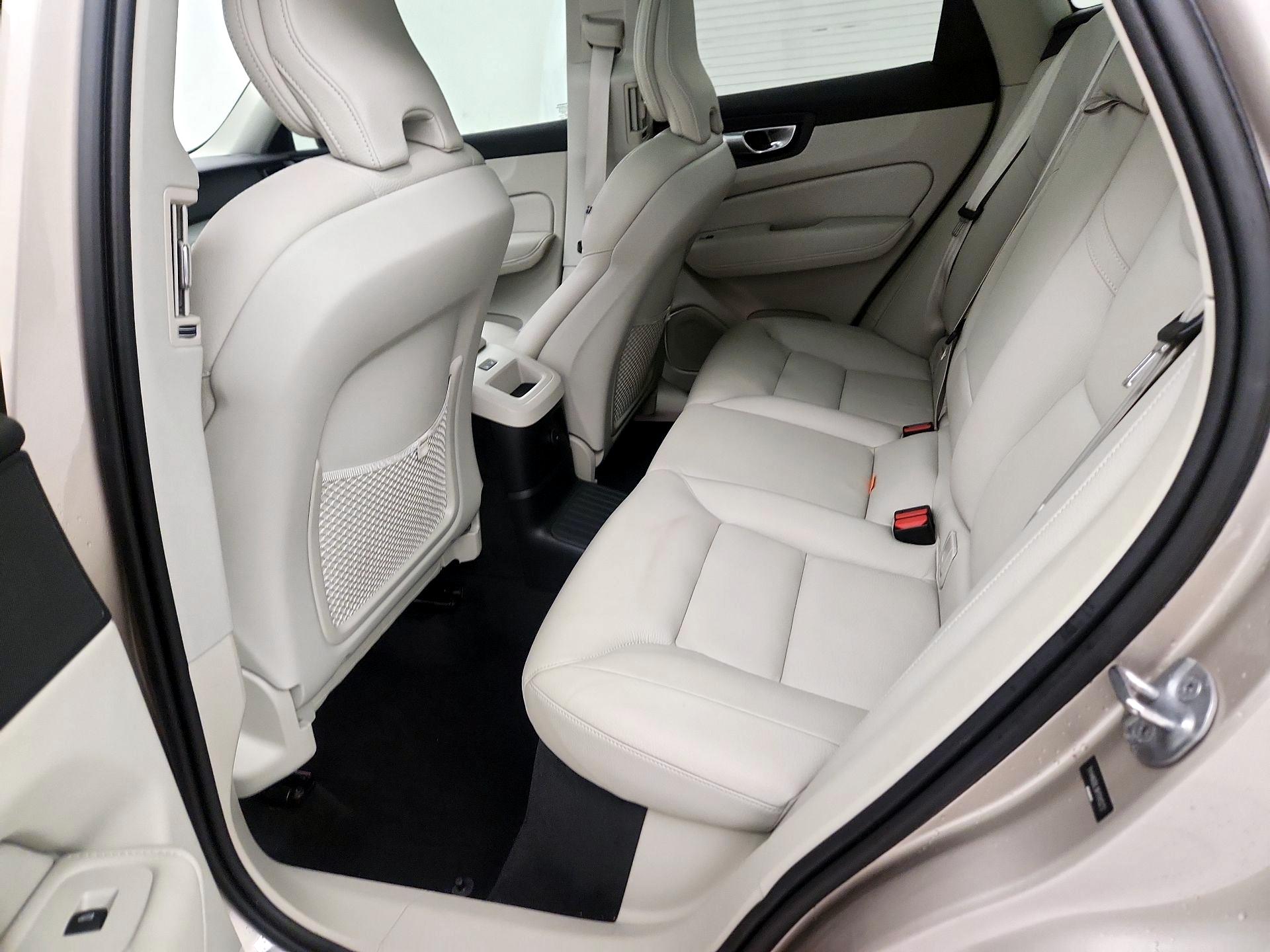 Thumbnail: 2024 Volvo XC60 - 19