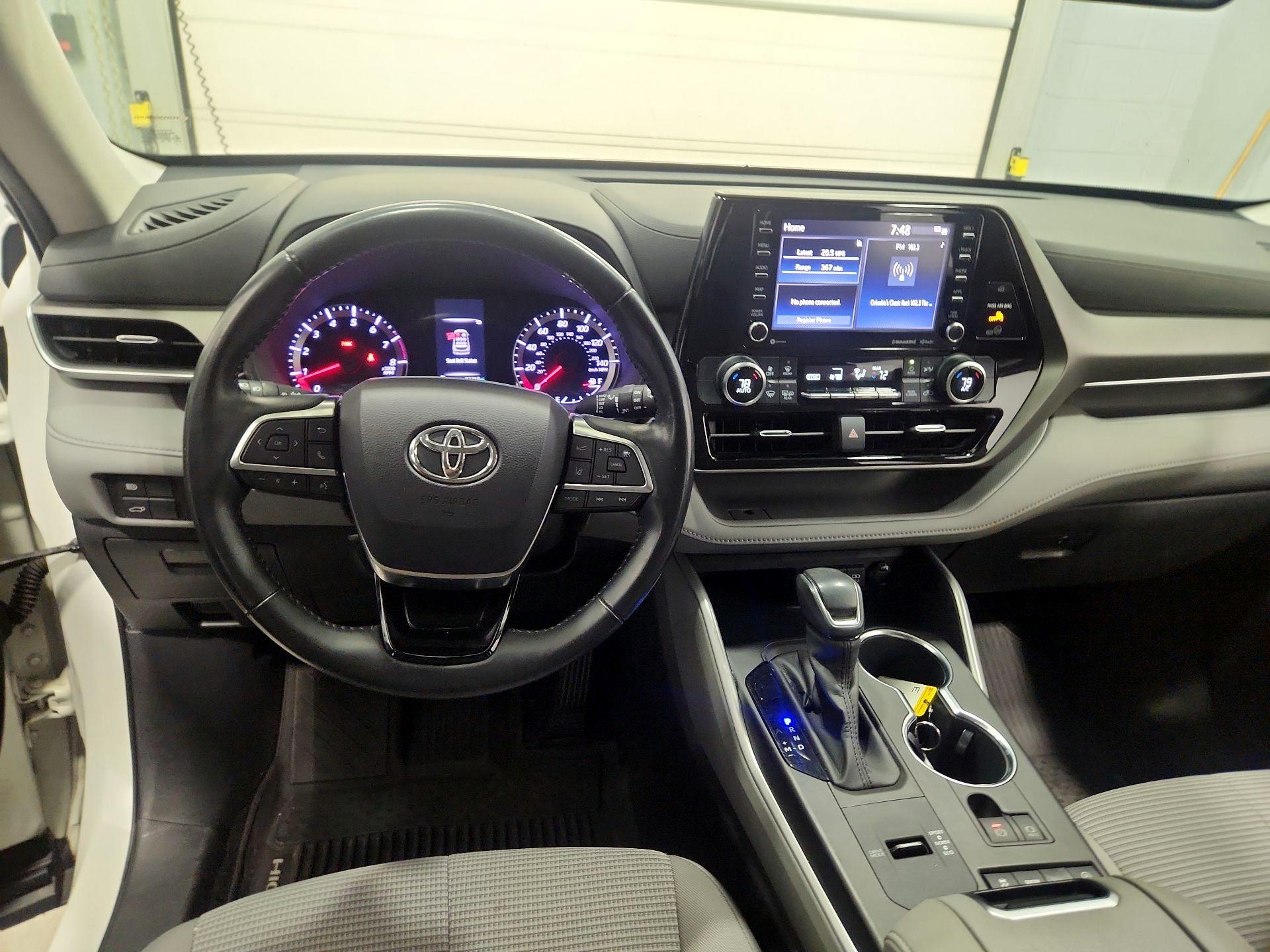 Thumbnail: 2020 Toyota Highlander - 9