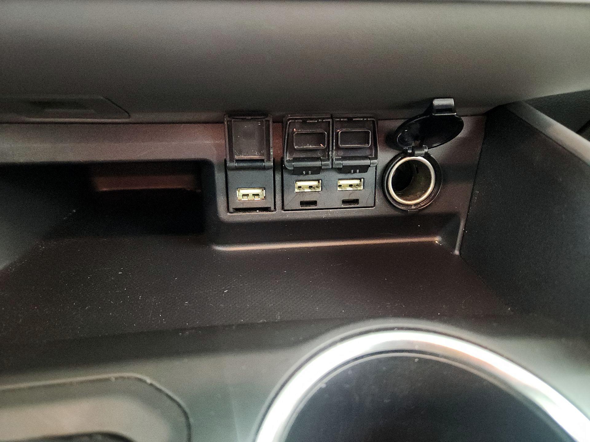 Thumbnail: 2020 Toyota Highlander - 18