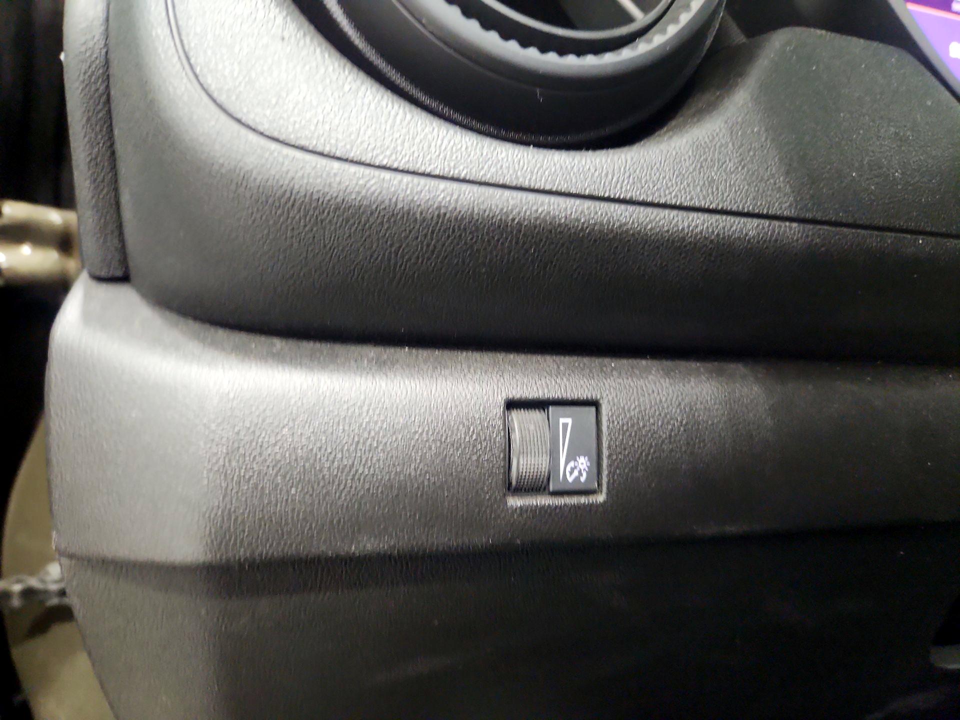 Thumbnail: 2023 Chevrolet Colorado - 13