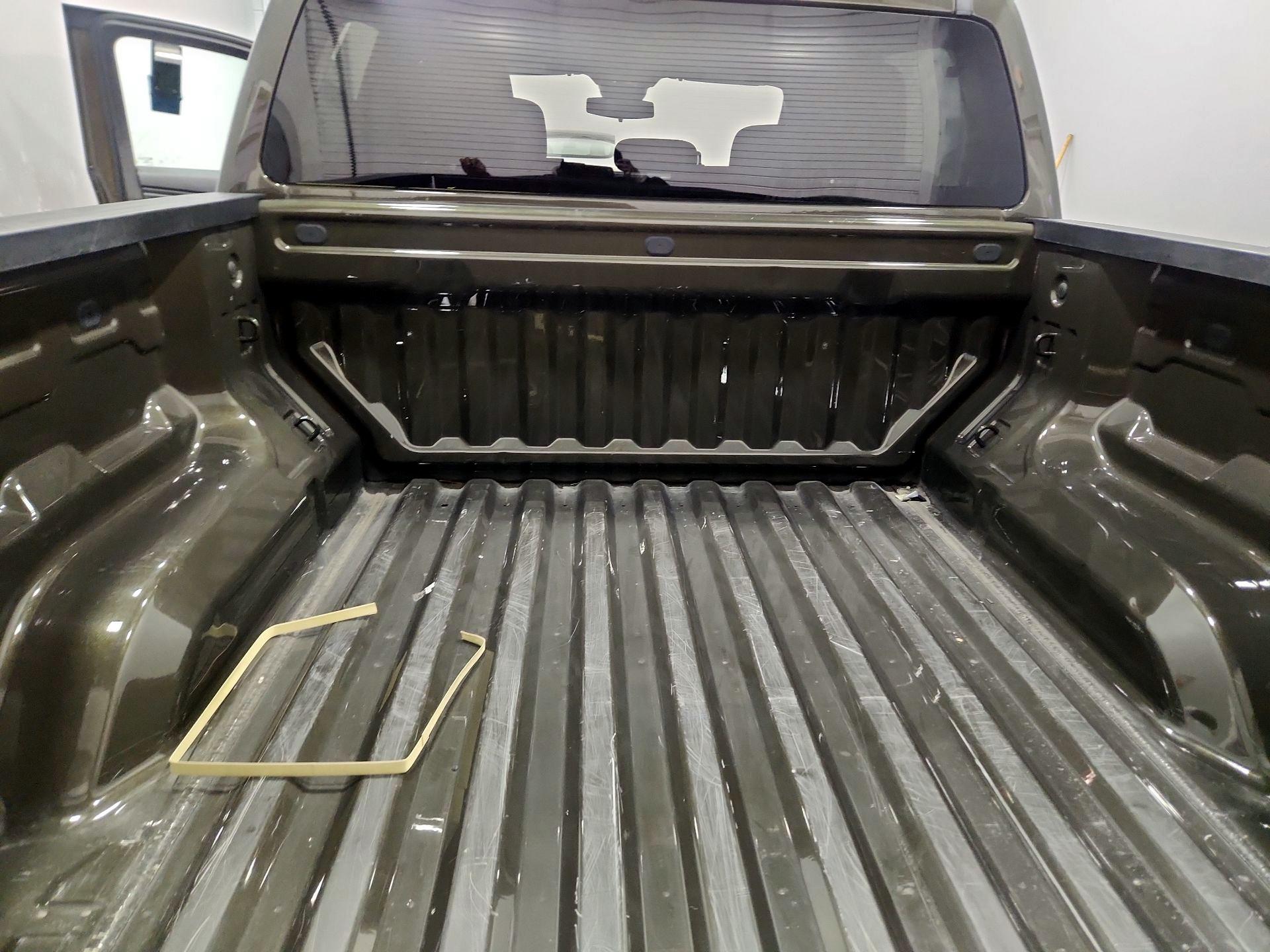 Thumbnail: 2023 Chevrolet Colorado - 19