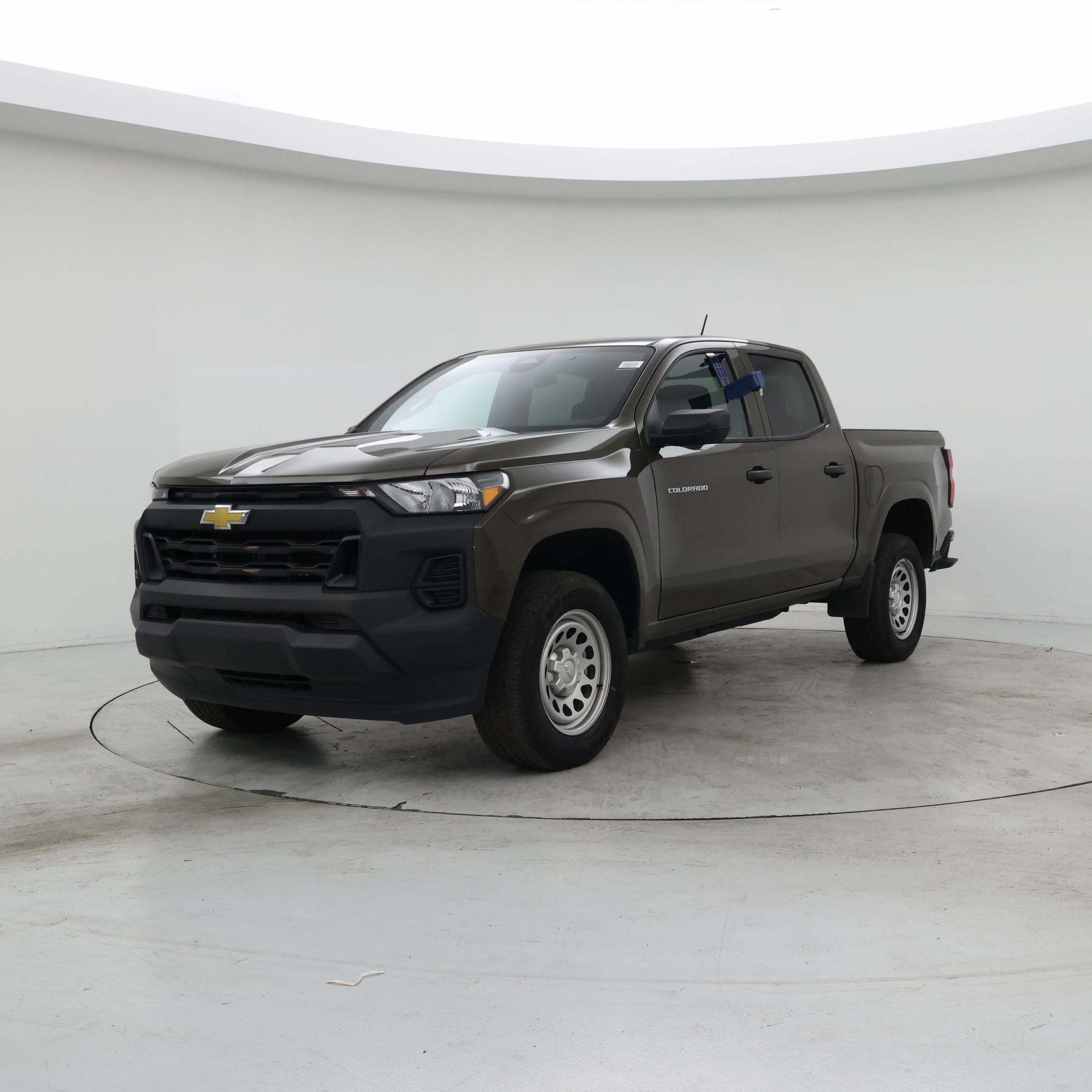 Thumbnail: 2023 Chevrolet Colorado - 4