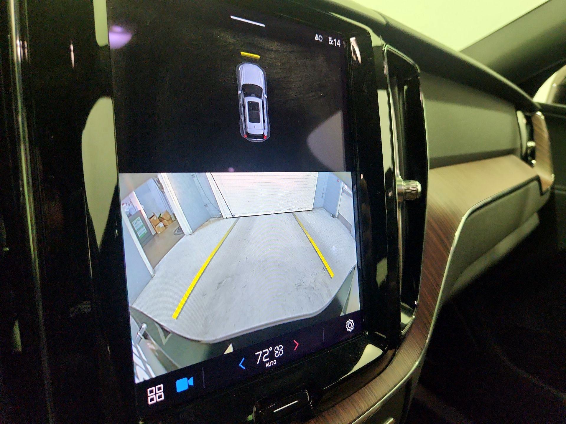 Thumbnail: 2023 Volvo XC60 - 14