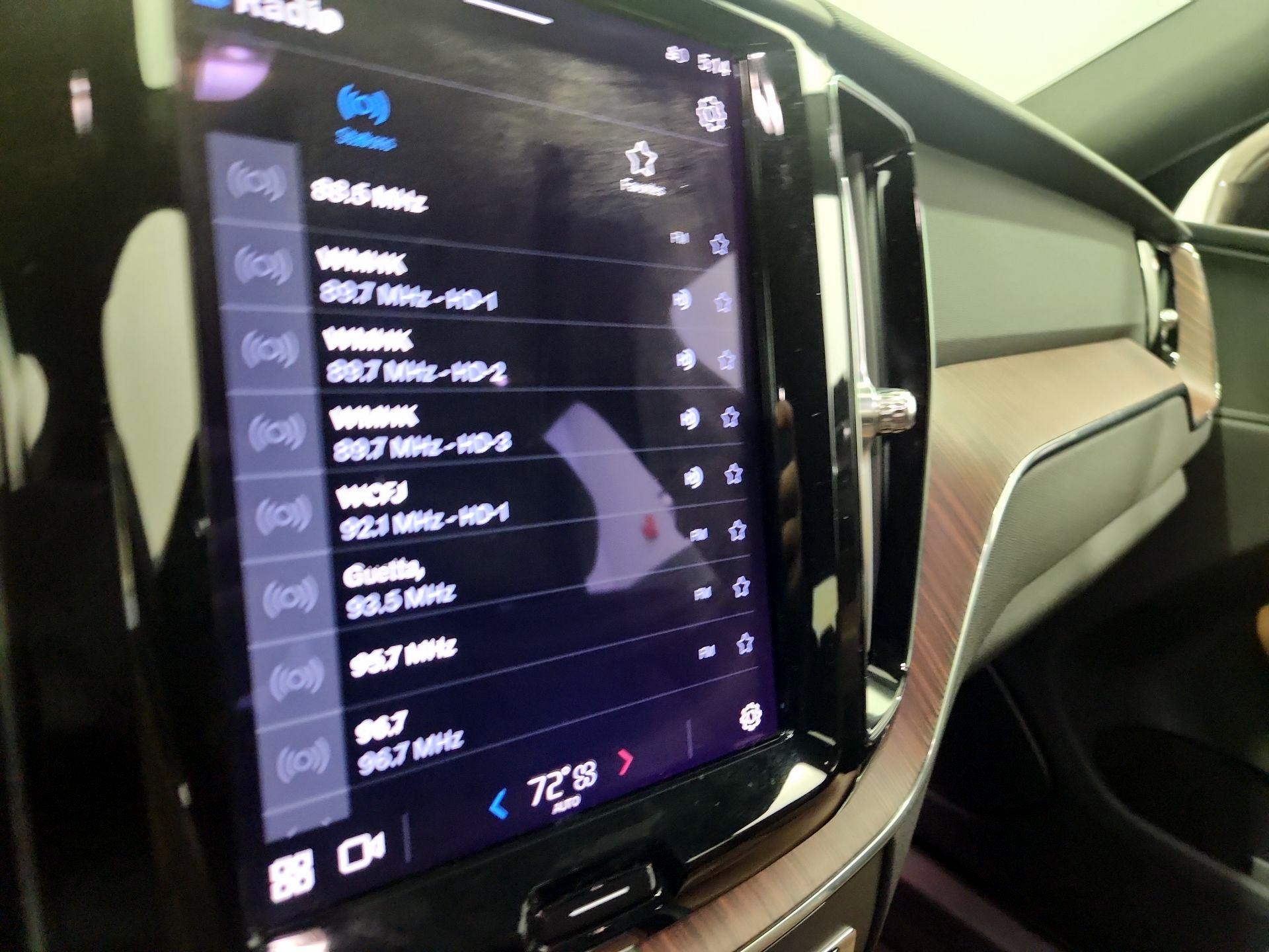 Thumbnail: 2023 Volvo XC60 - 15