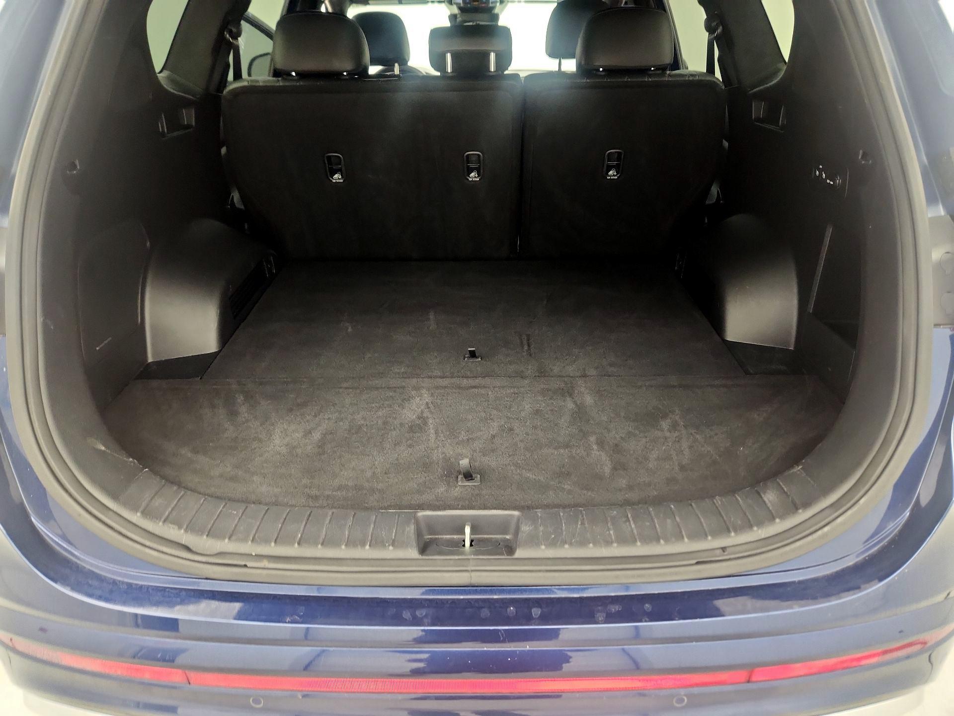 Thumbnail: 2023 Hyundai Santa Fe - 20