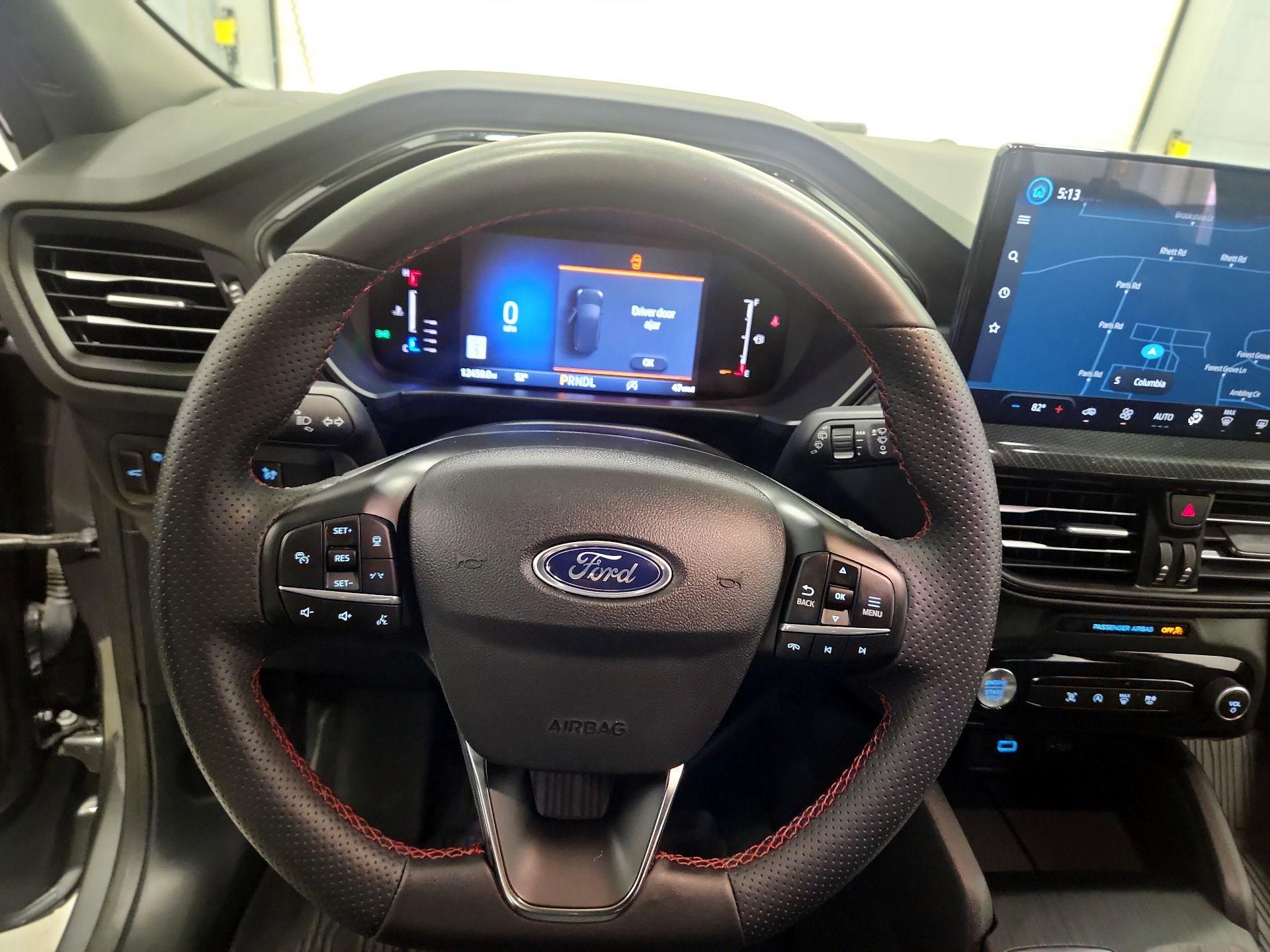 Thumbnail: 2023 Ford Escape - 10