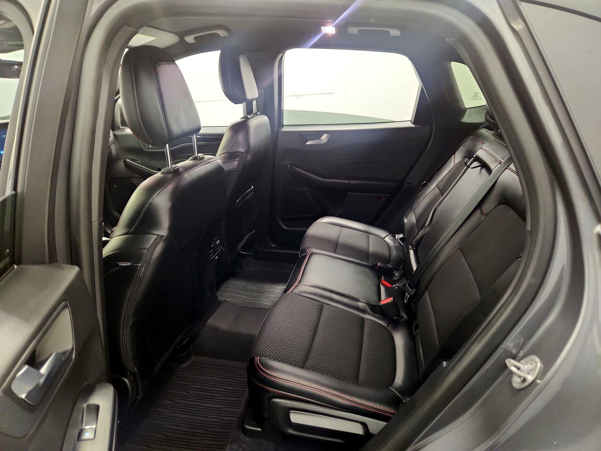 Thumbnail: 2023 Ford Escape - 20