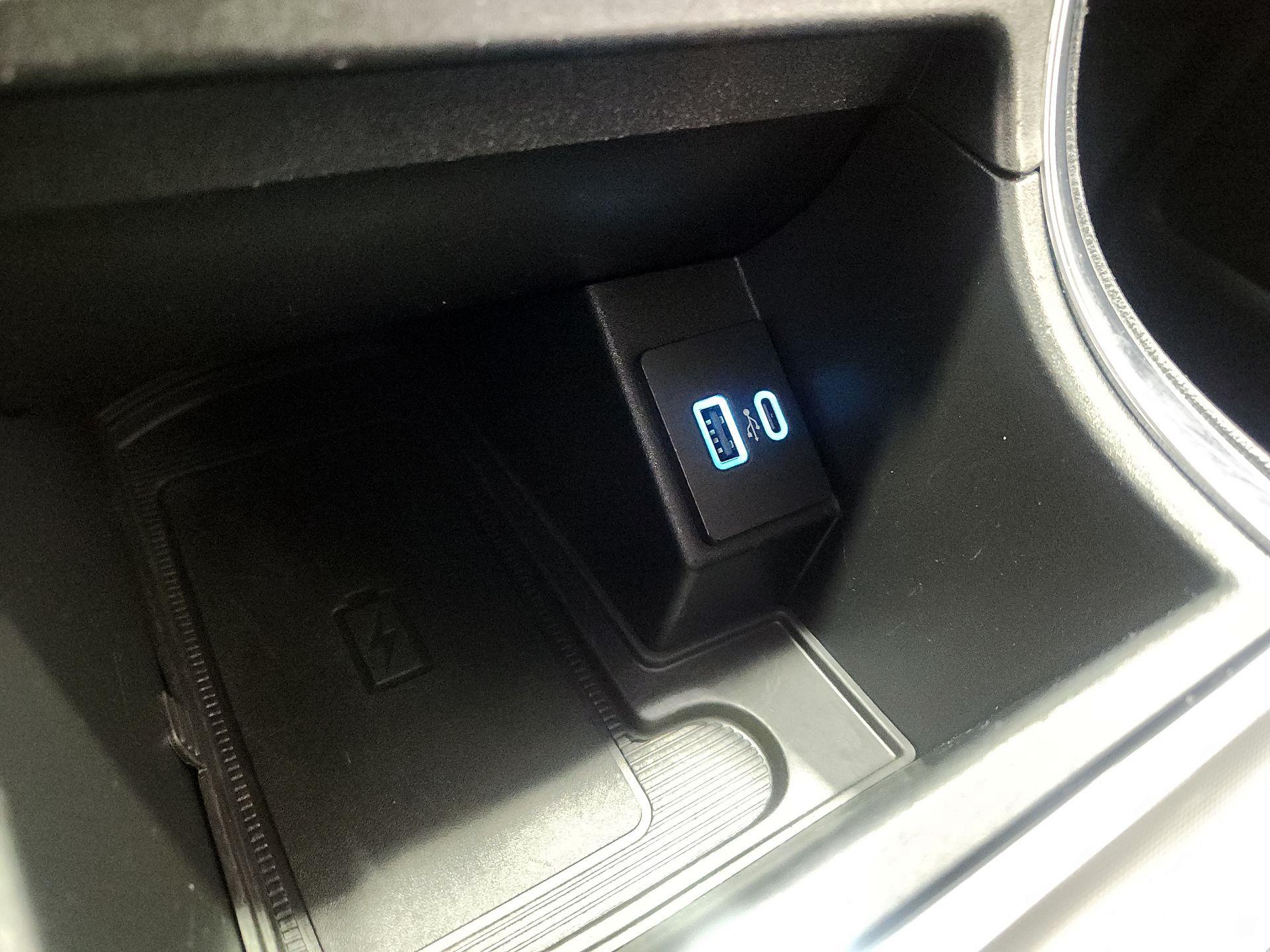 Thumbnail: 2024 Ford Edge - 18