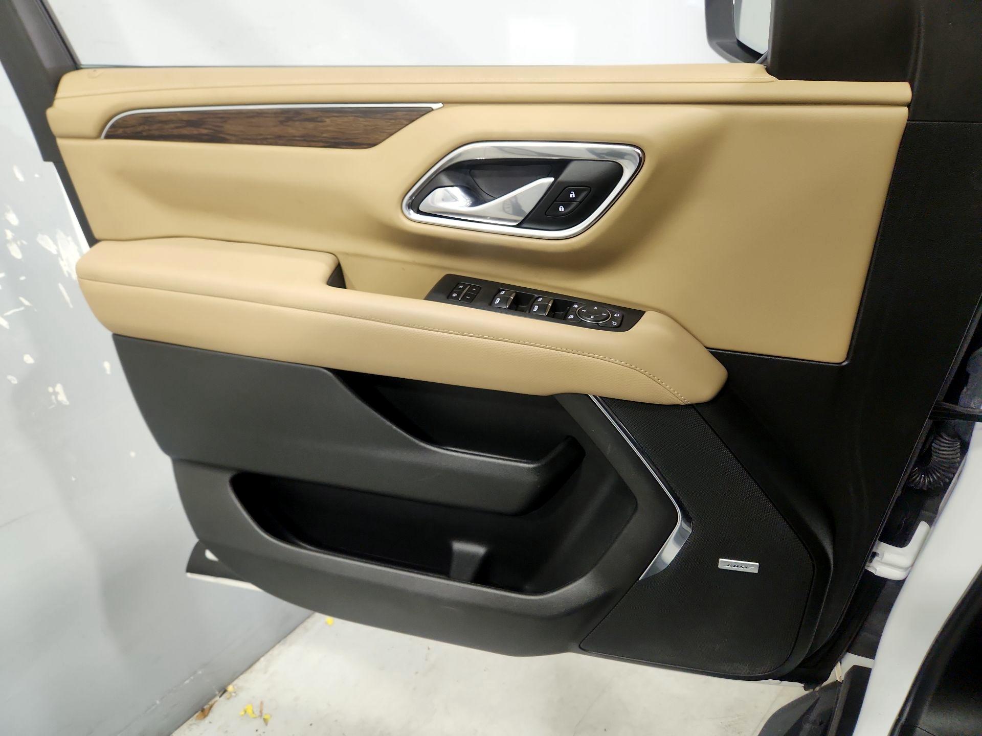 Thumbnail: 2023 Chevrolet Tahoe - 12