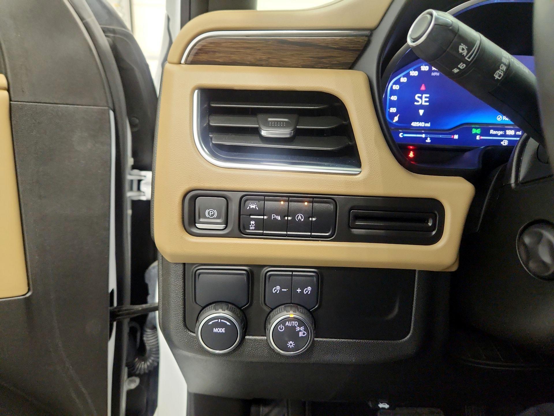 Thumbnail: 2023 Chevrolet Tahoe - 13