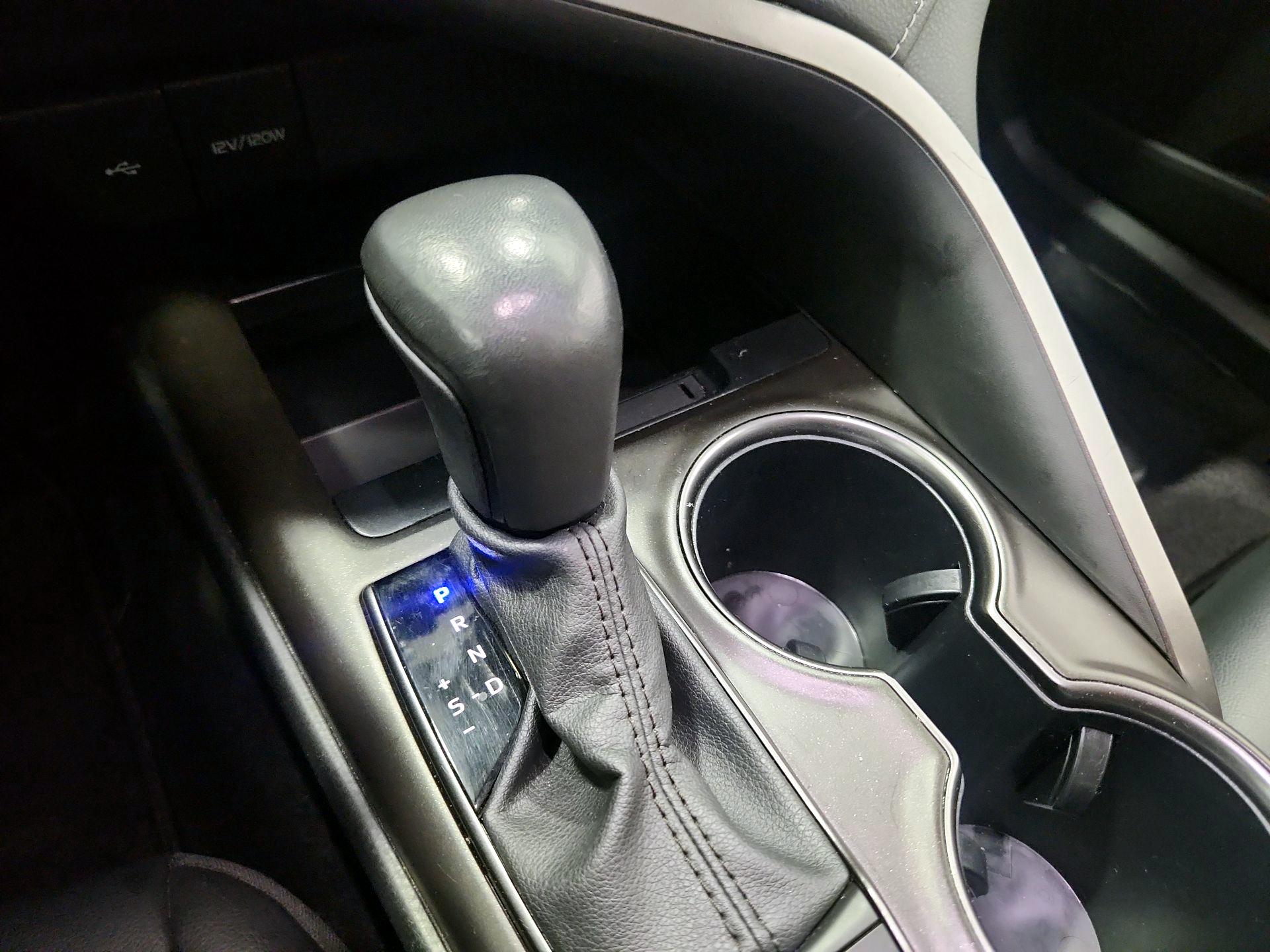 Thumbnail: 2024 Toyota Camry - 18