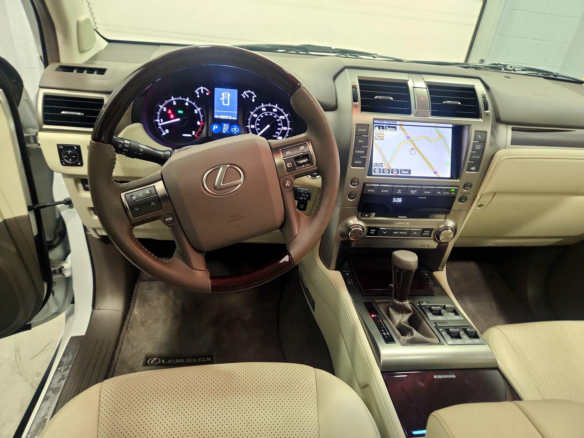 Thumbnail: 2015 Lexus GX - 9