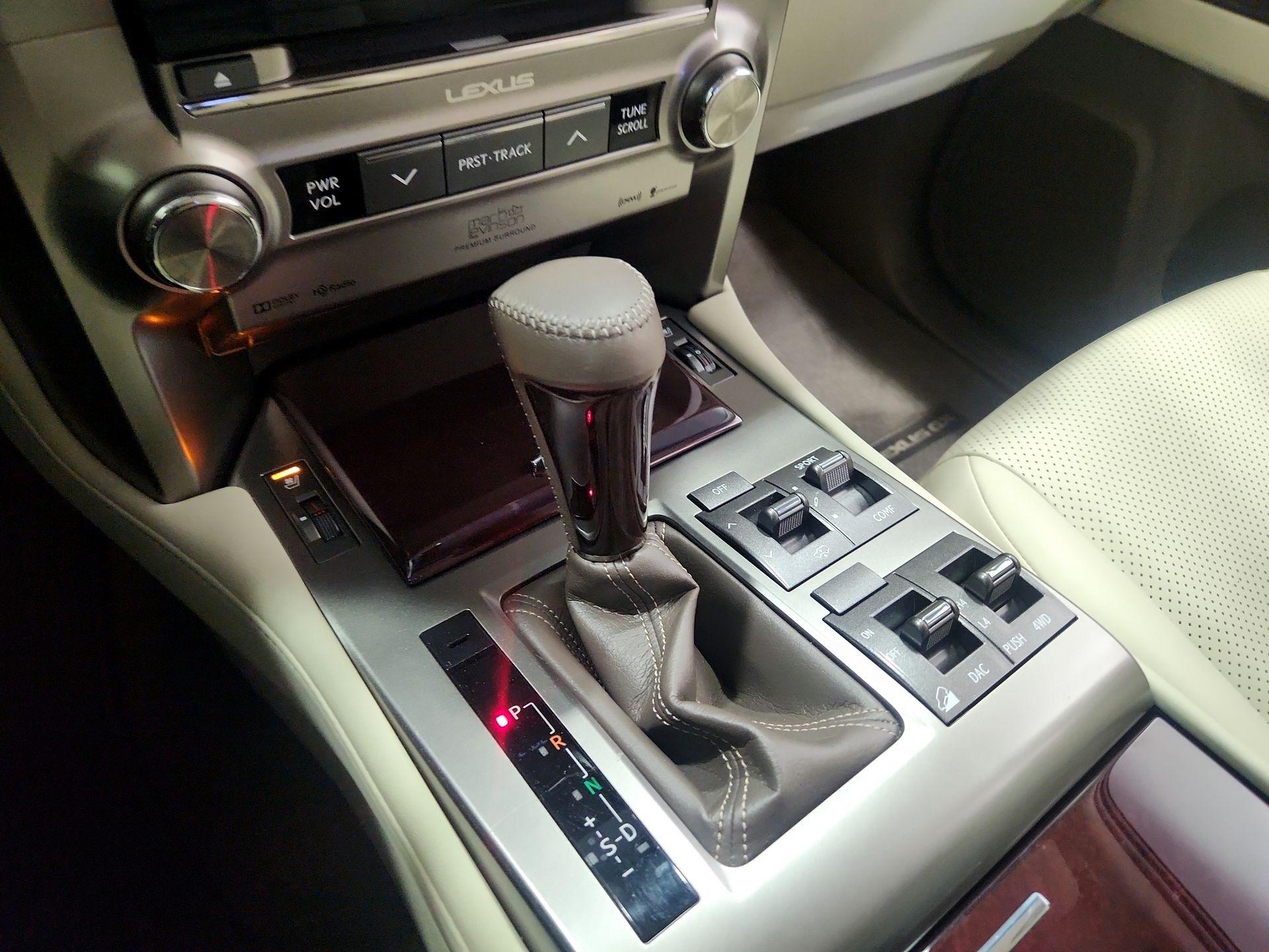 Thumbnail: 2015 Lexus GX - 18