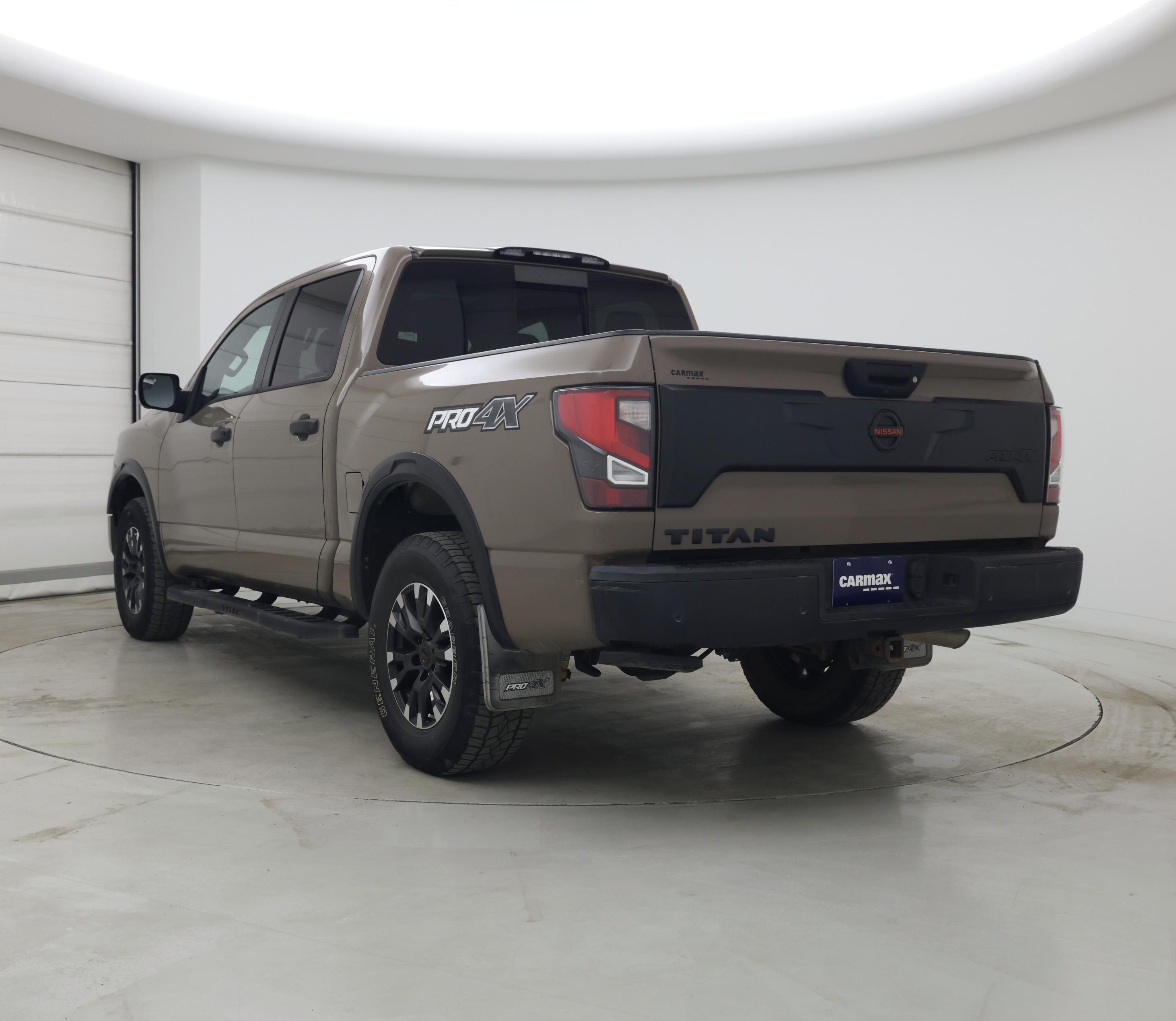 Thumbnail: 2021 Nissan Titan - 2