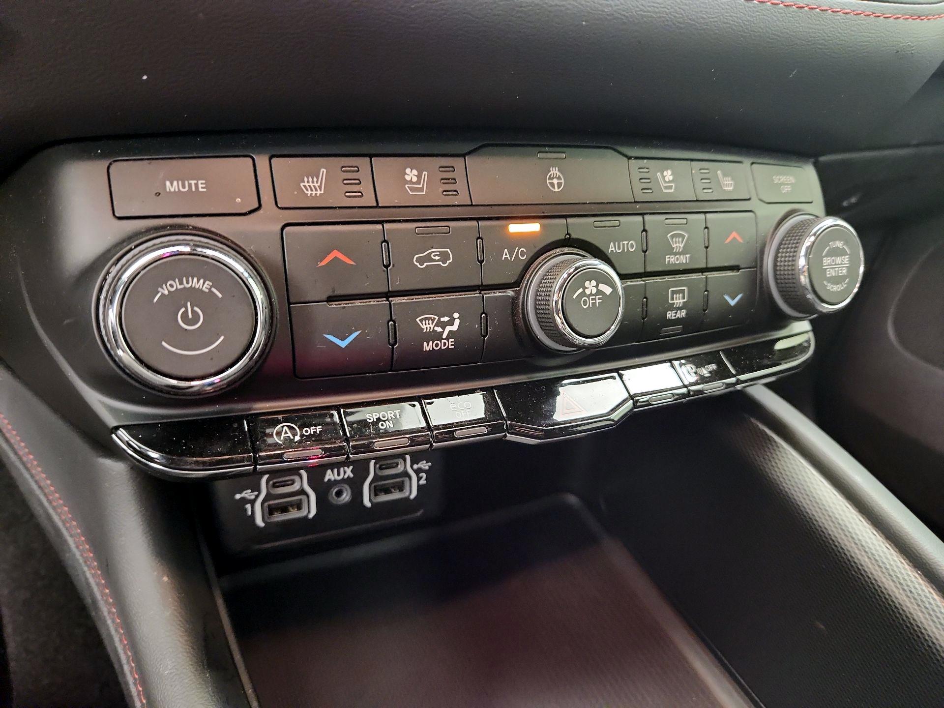 Thumbnail: 2024 Dodge Durango - 17