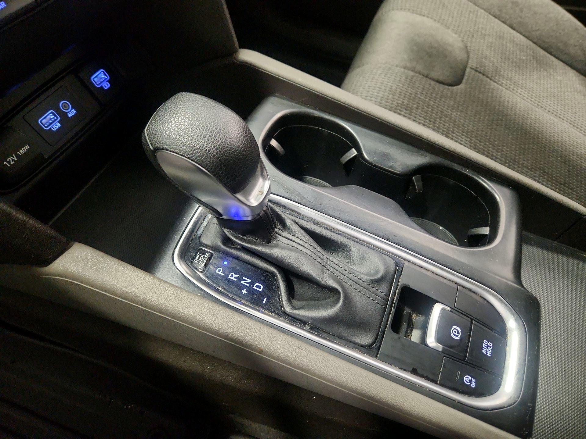 Thumbnail: 2020 Hyundai Santa Fe - 17