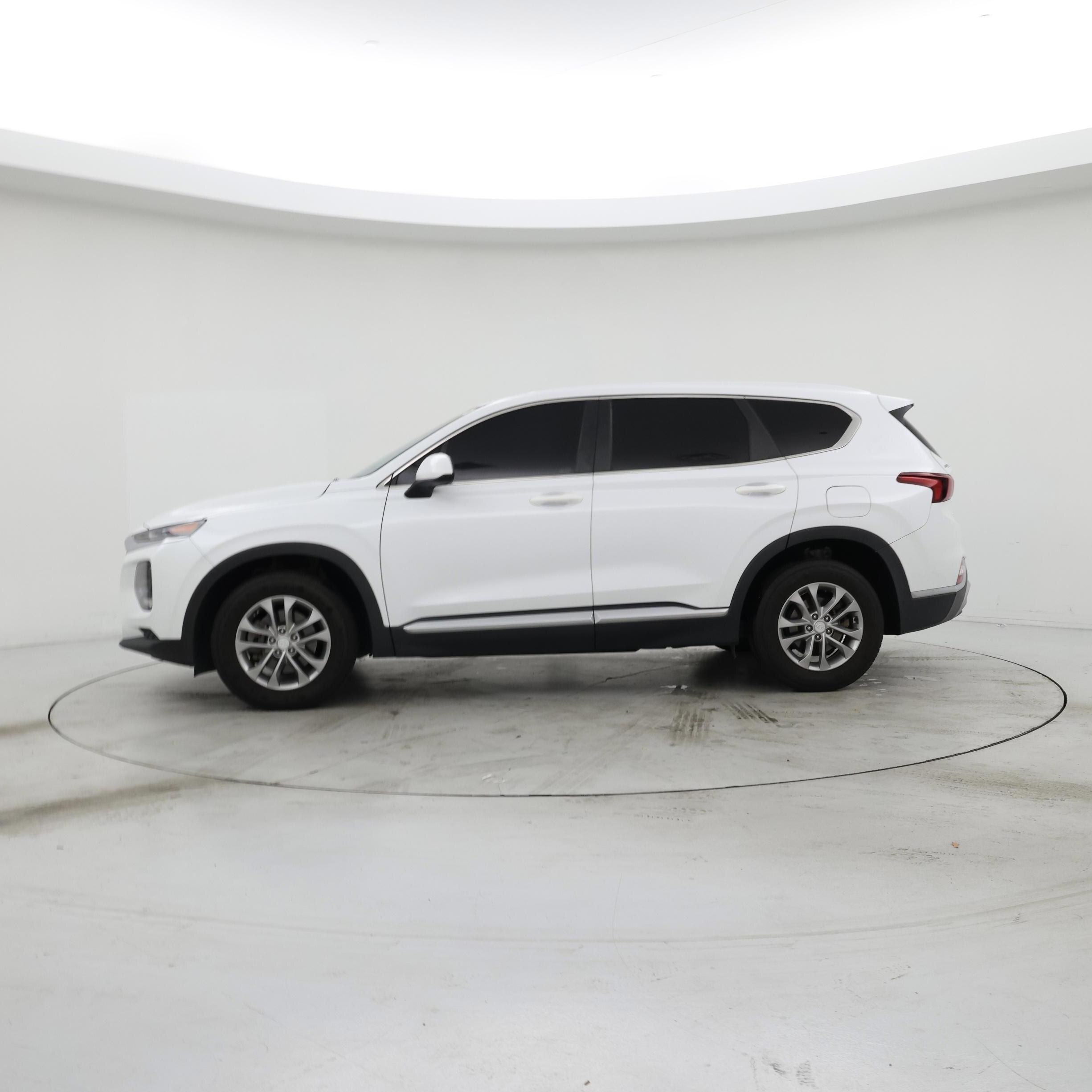 Thumbnail: 2020 Hyundai Santa Fe - 3