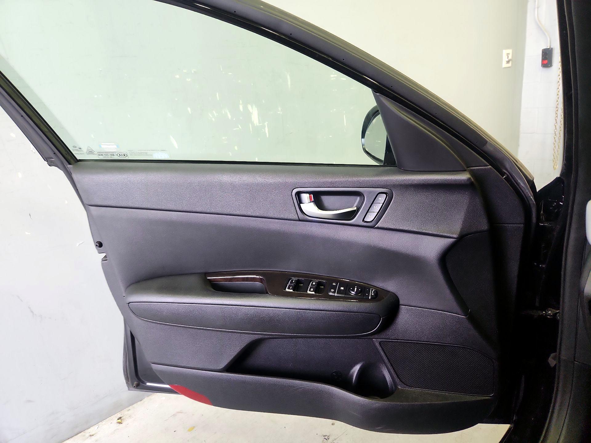 Thumbnail: 2018 Kia Optima - 12