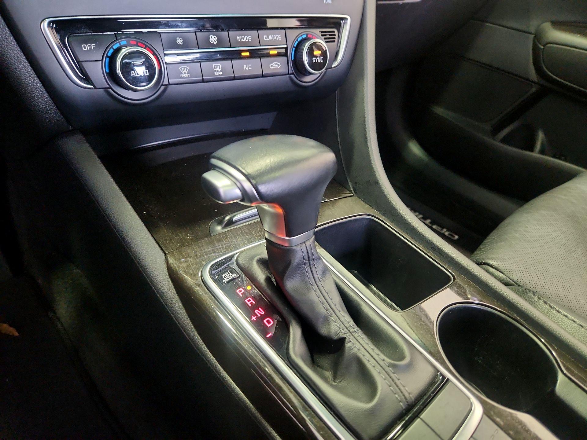 Thumbnail: 2018 Kia Optima - 17