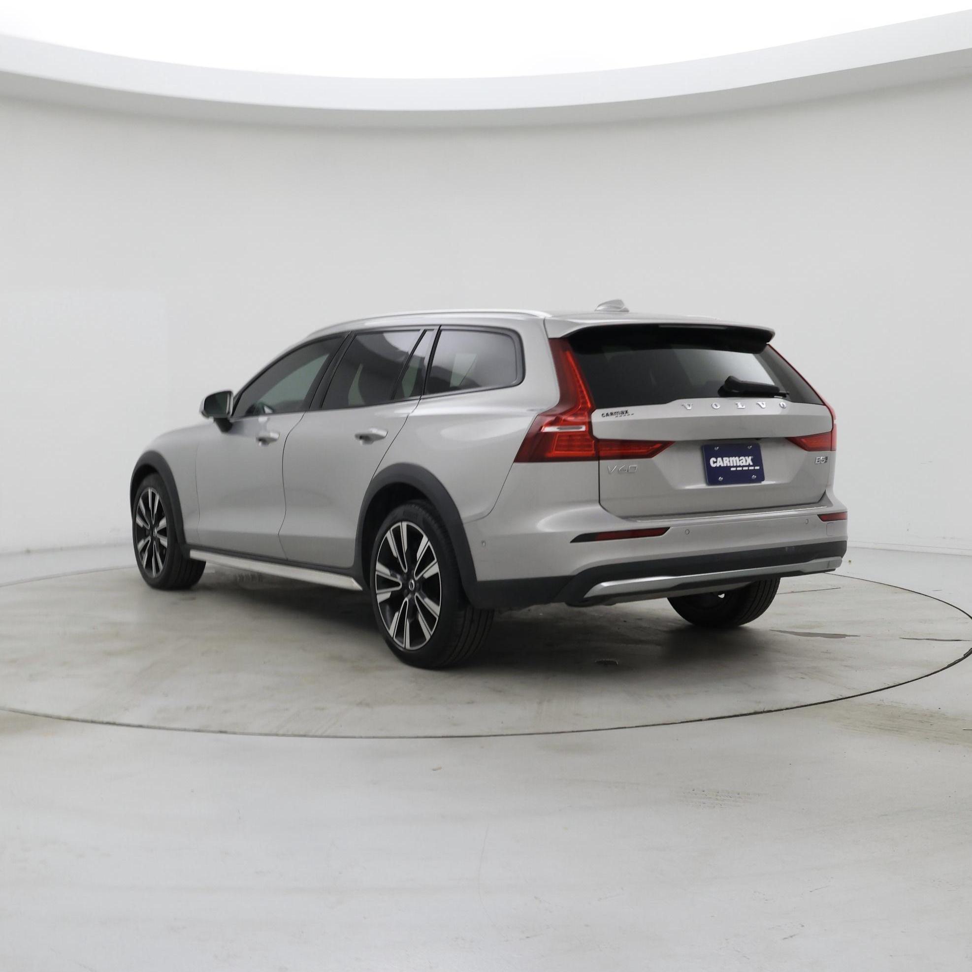 Thumbnail: 2023 Volvo S60 - 2