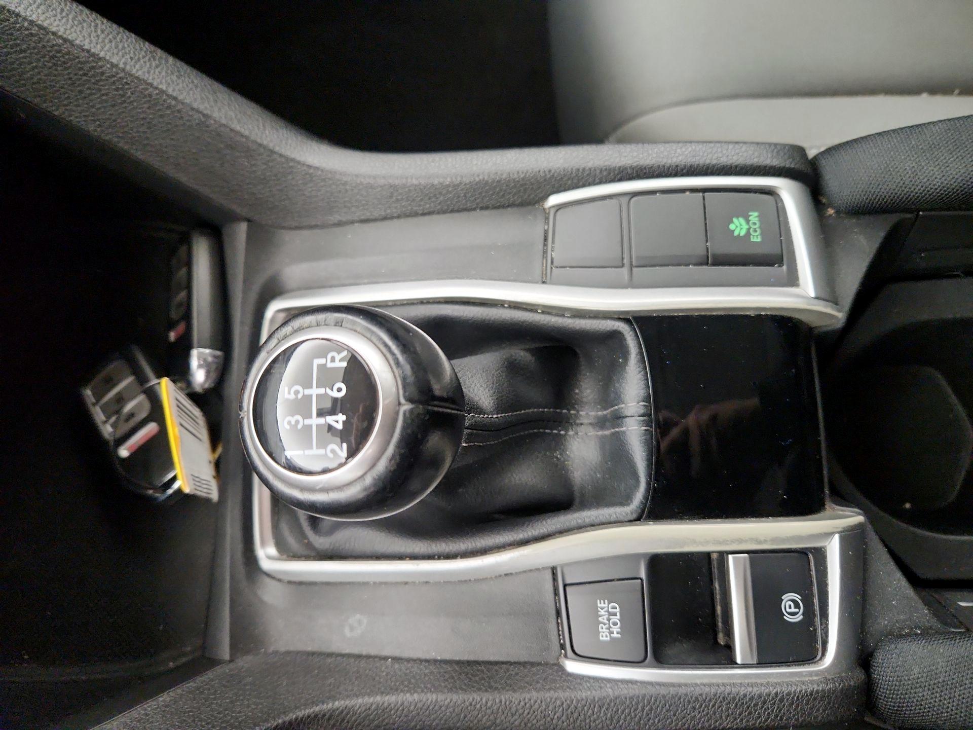 Thumbnail: 2018 Honda Civic - 15