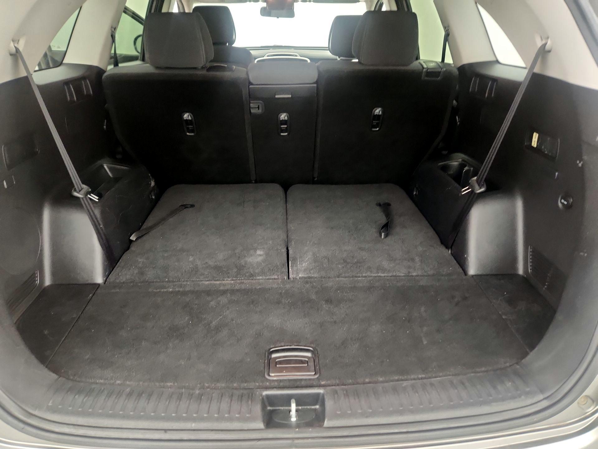 Thumbnail: 2016 Kia Sorento - 20