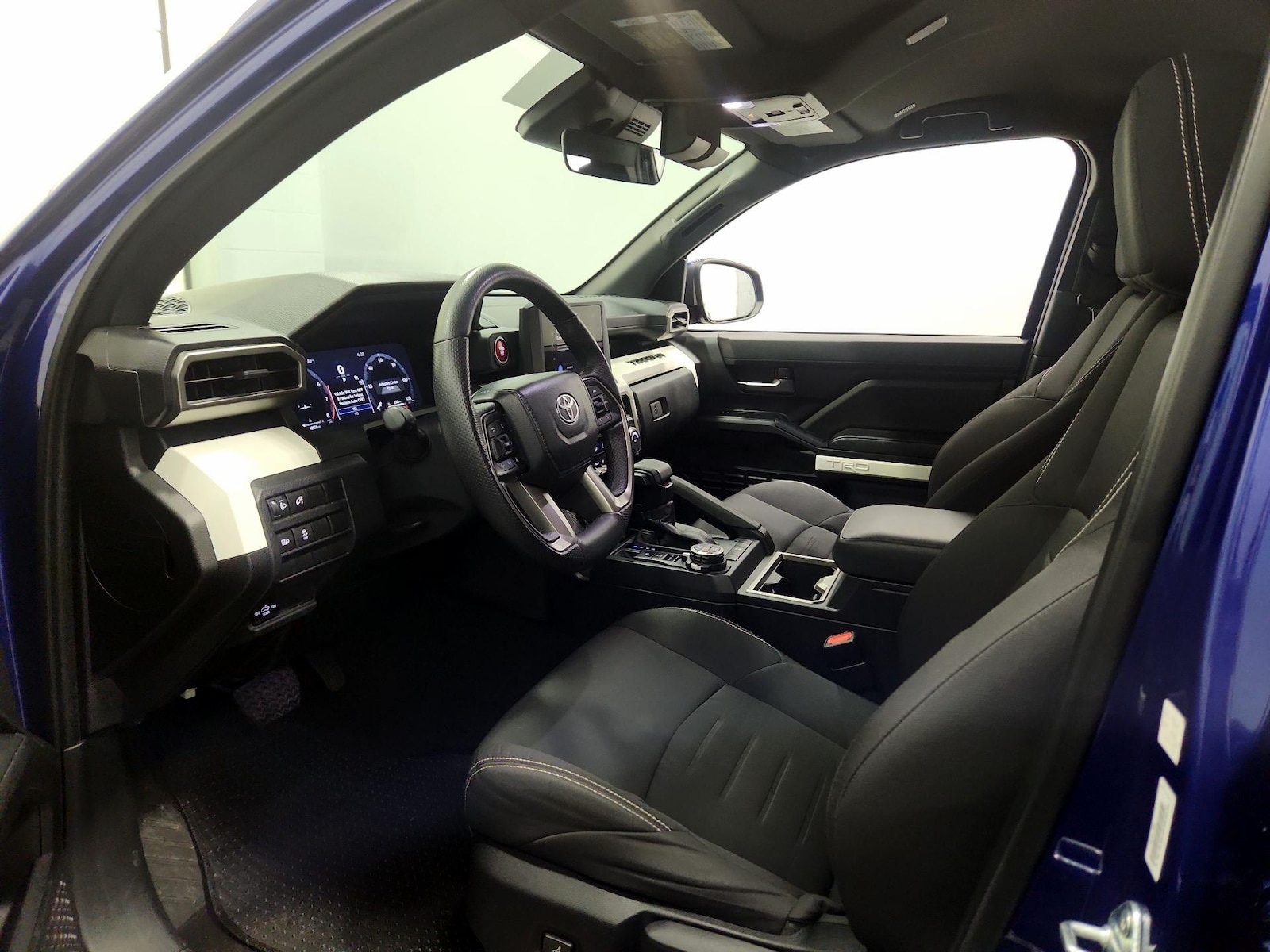 2024 Toyota Tacoma TRD Sport - Photo 12