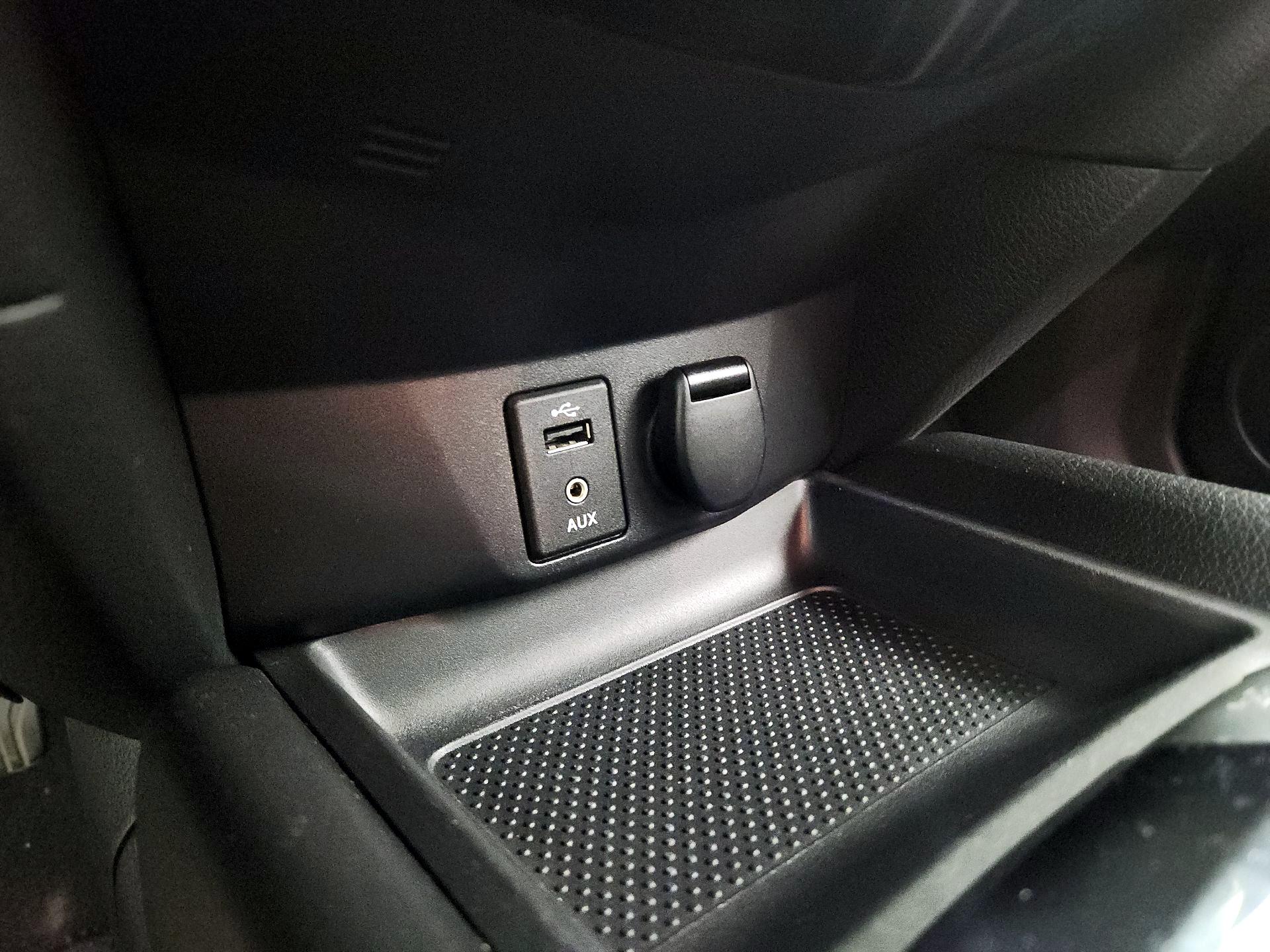 Thumbnail: 2016 Nissan Rogue - 19