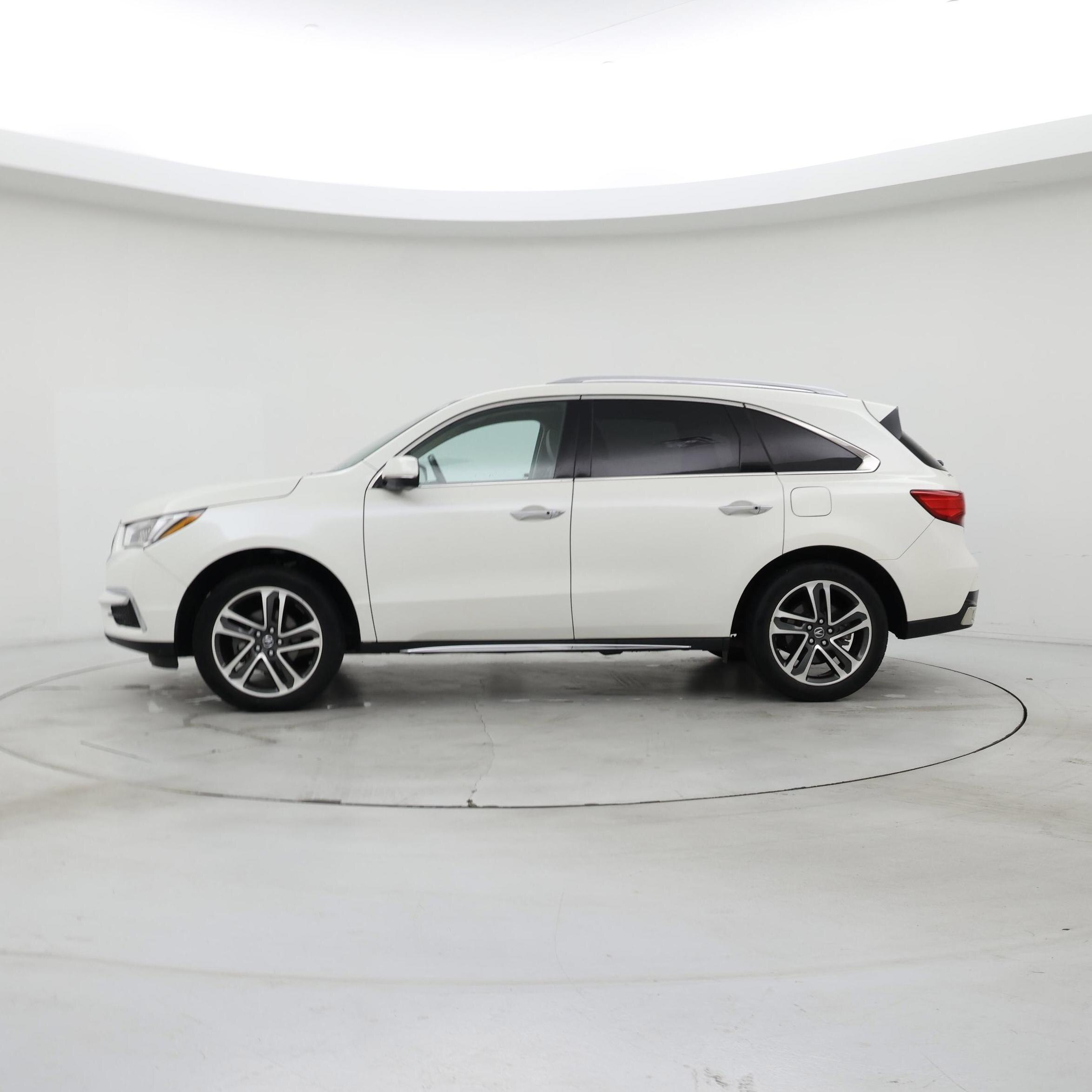 Thumbnail: 2017 Acura MDX - 3