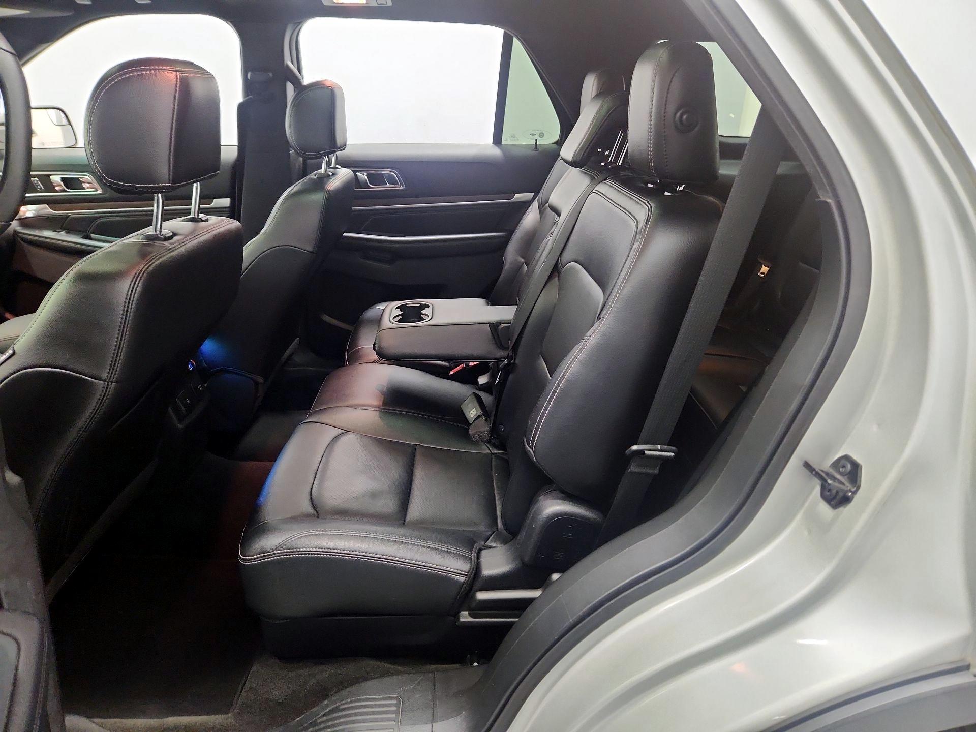 Thumbnail: 2016 Ford Explorer - 20