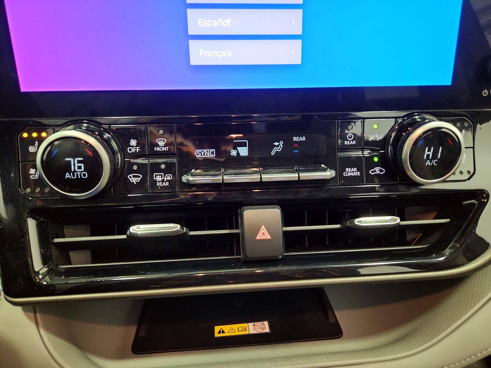 Thumbnail: 2023 Toyota Highlander - 17