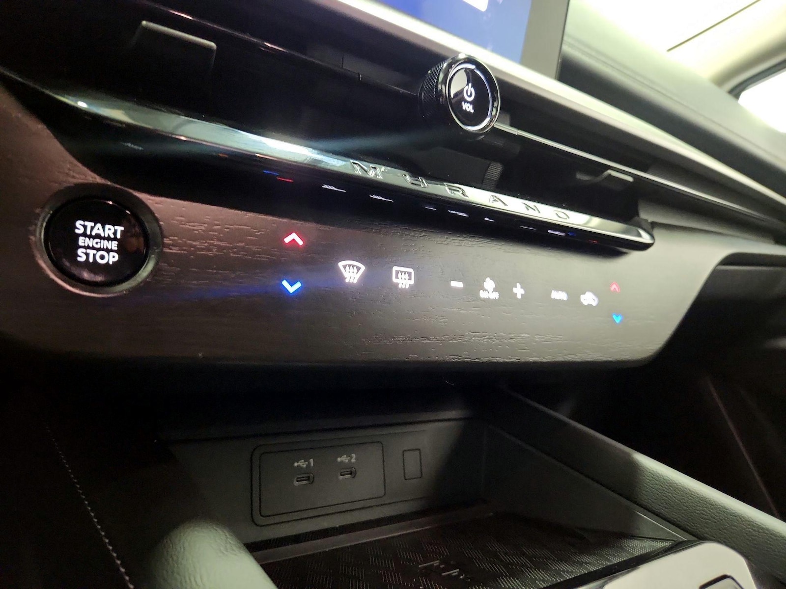 2025 Nissan Murano SV - Photo 17