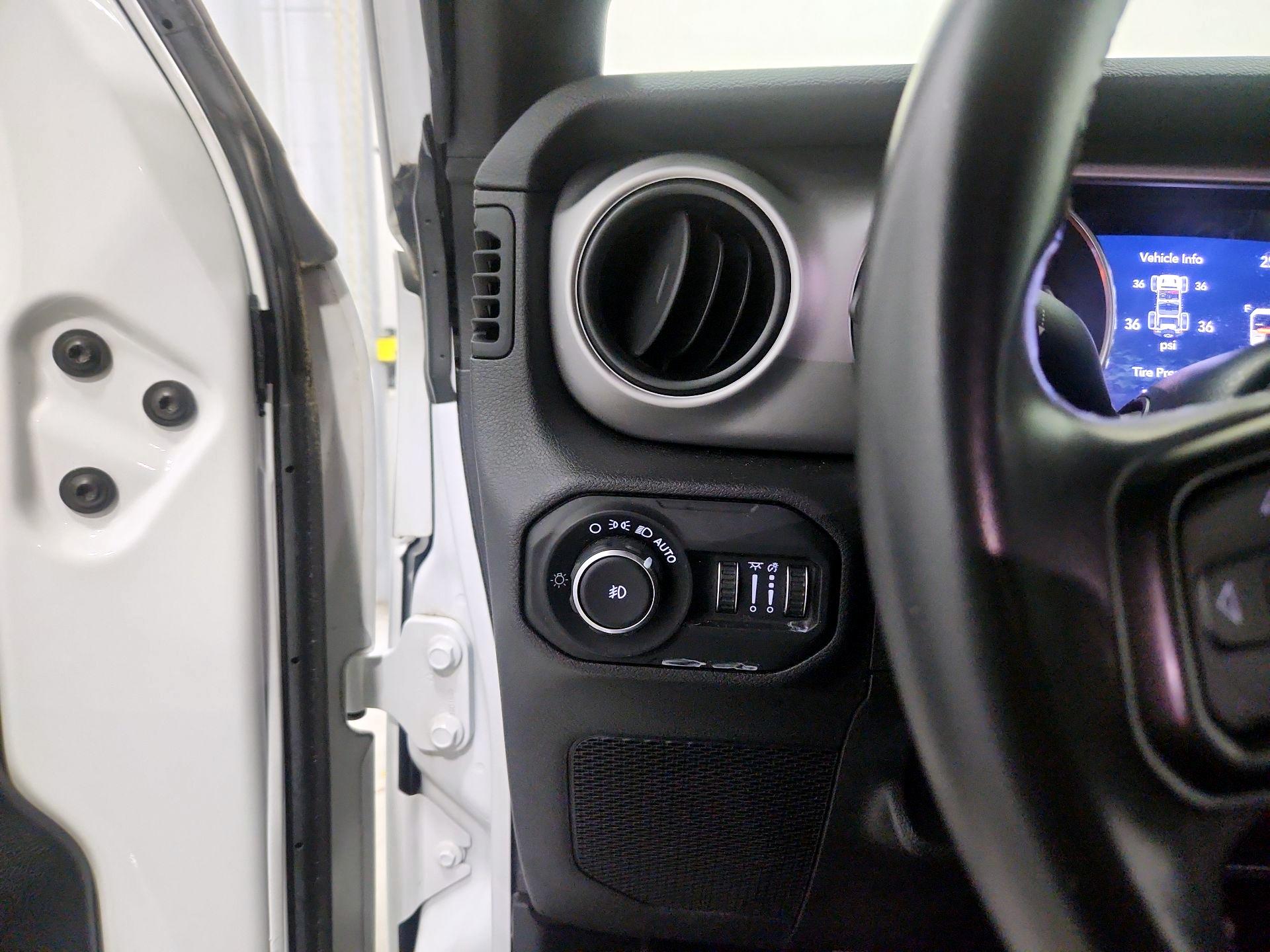 Thumbnail: 2021 Jeep Wrangler - 13