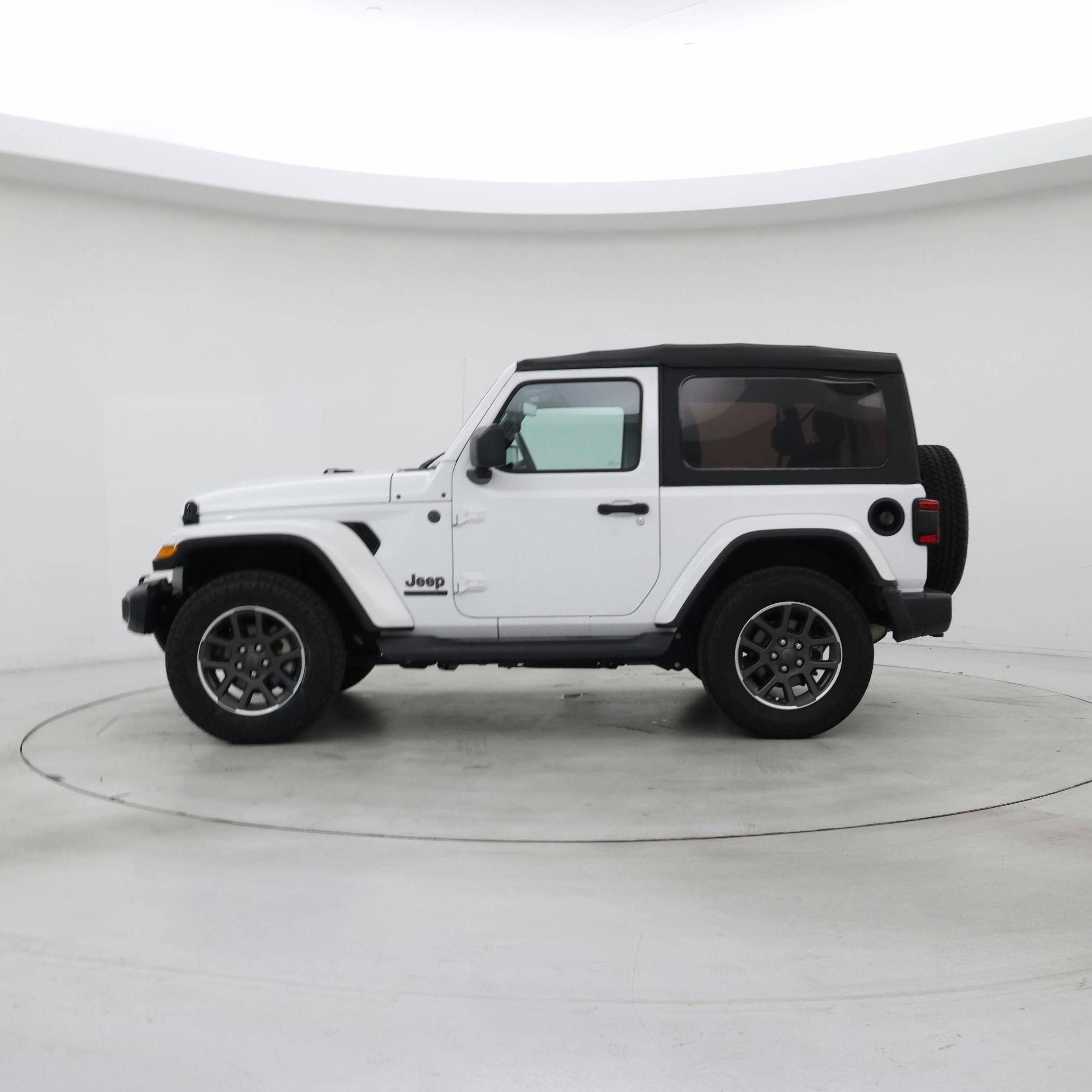 Thumbnail: 2021 Jeep Wrangler - 3