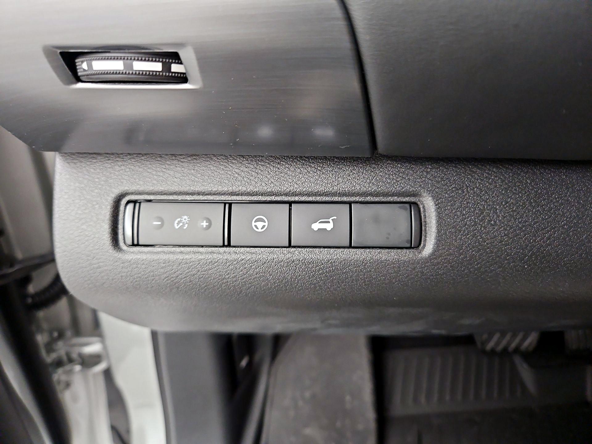 Thumbnail: 2025 Nissan Pathfinder - 13