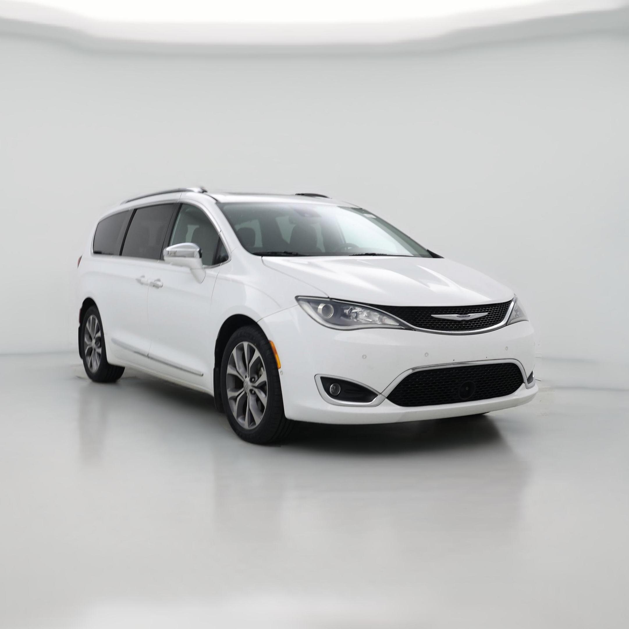 Thumbnail: 2017 Chrysler Pacifica - 1