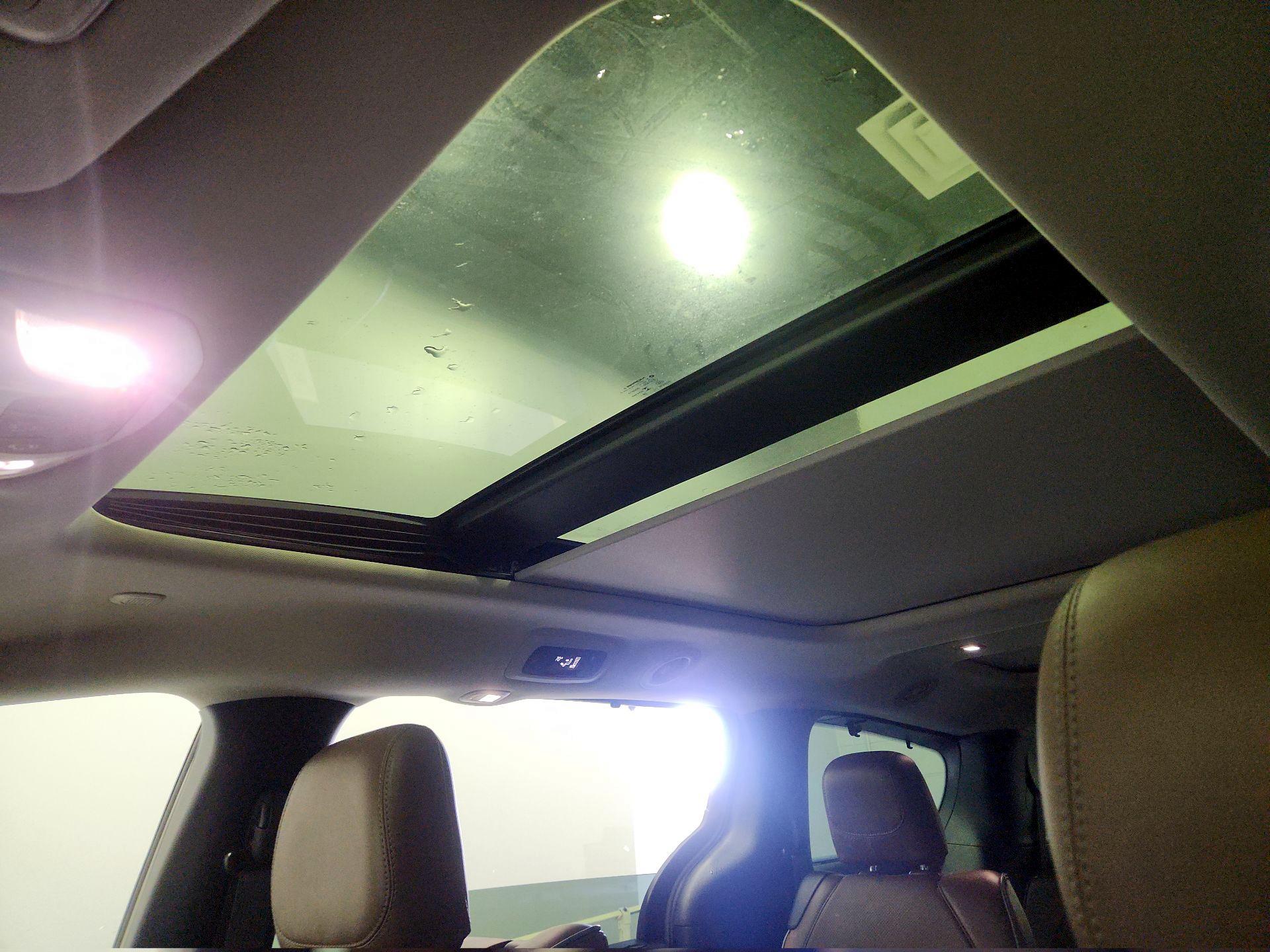 Thumbnail: 2017 Chrysler Pacifica - 20