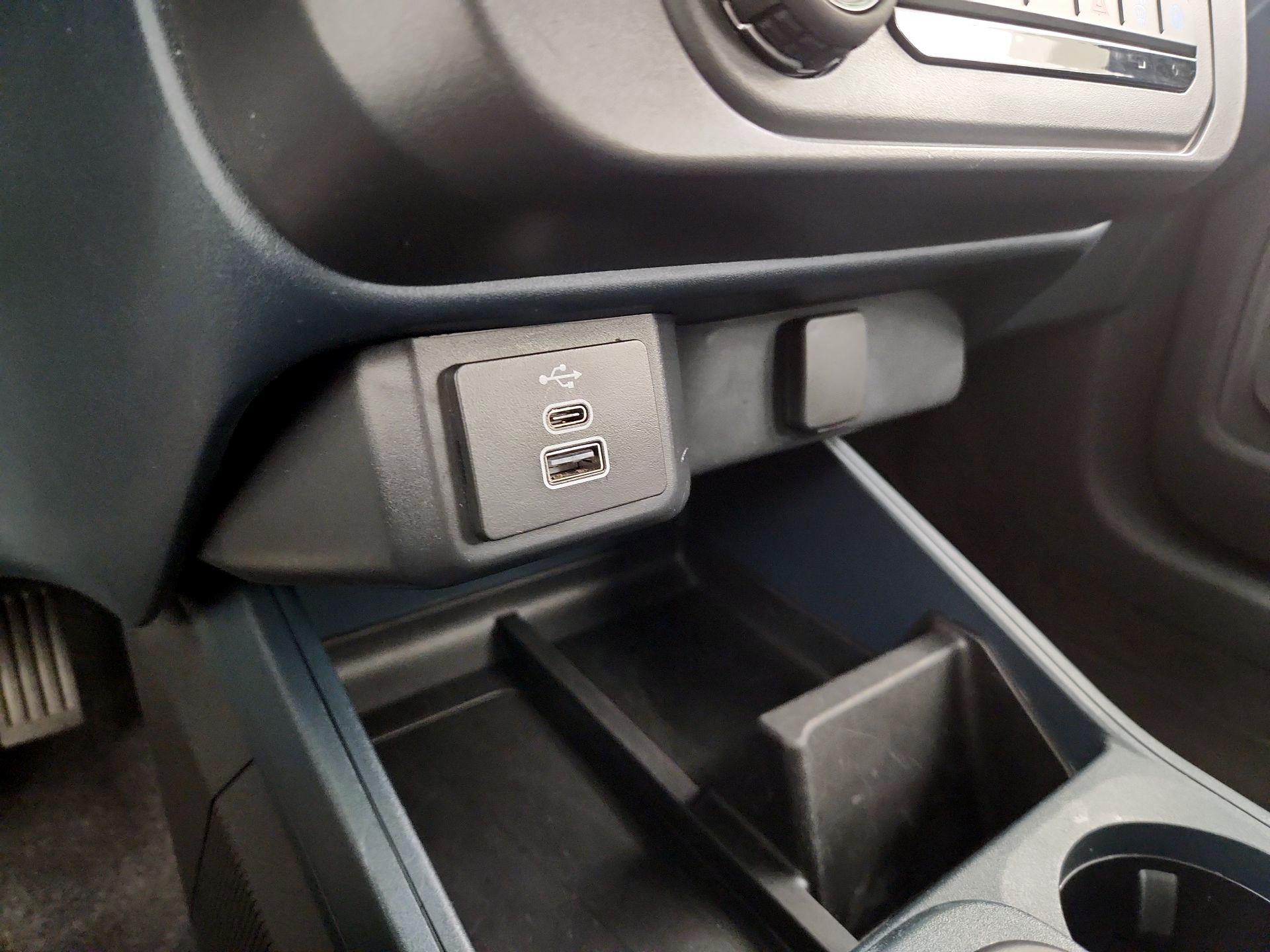 Thumbnail: 2025 Ford Maverick - 18