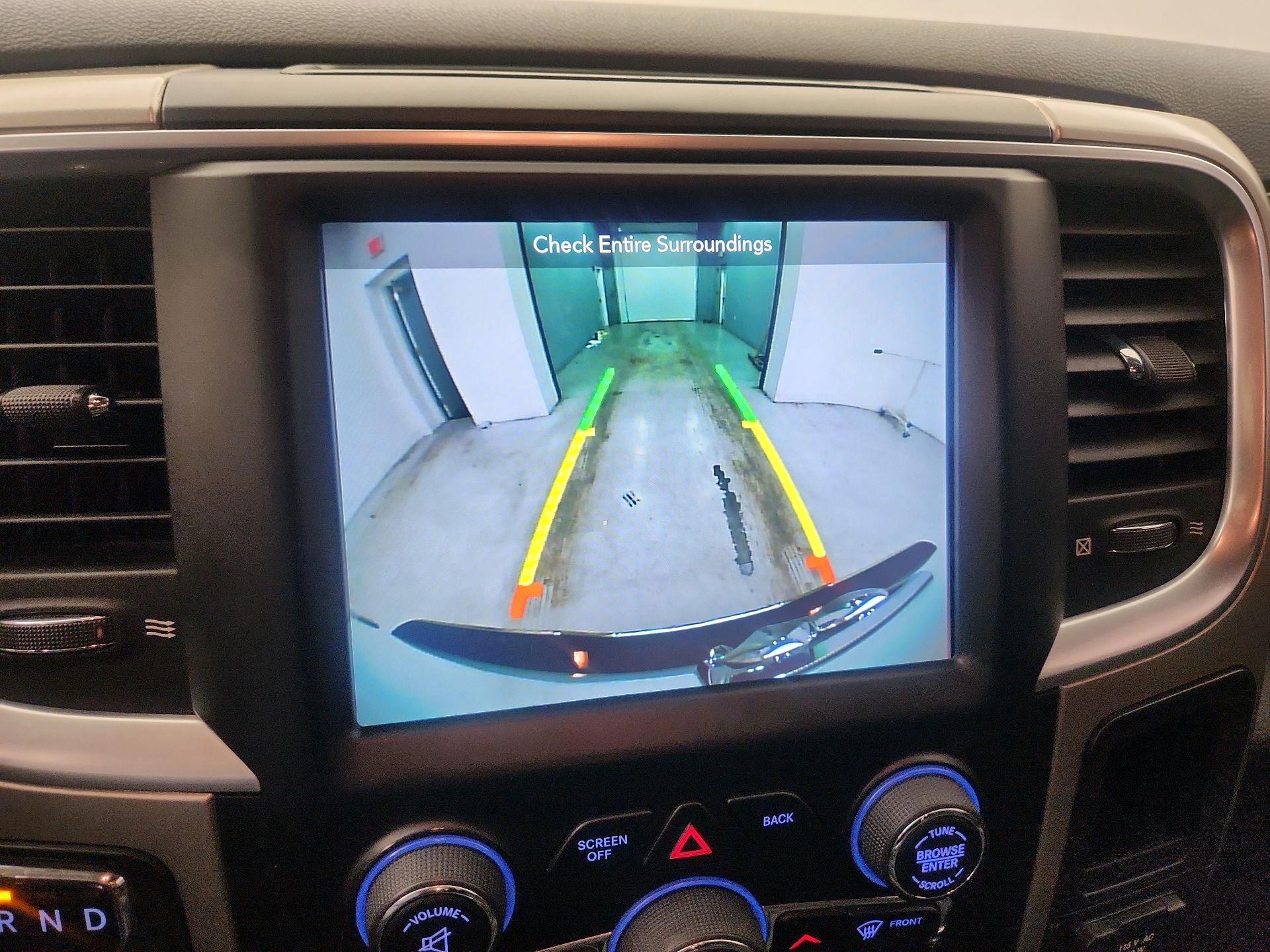 Thumbnail: 2019 RAM 1500 Classic - 14