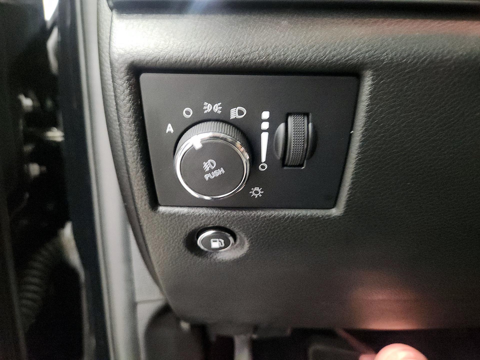 Thumbnail: 2022 Jeep Grand Cherokee - 13