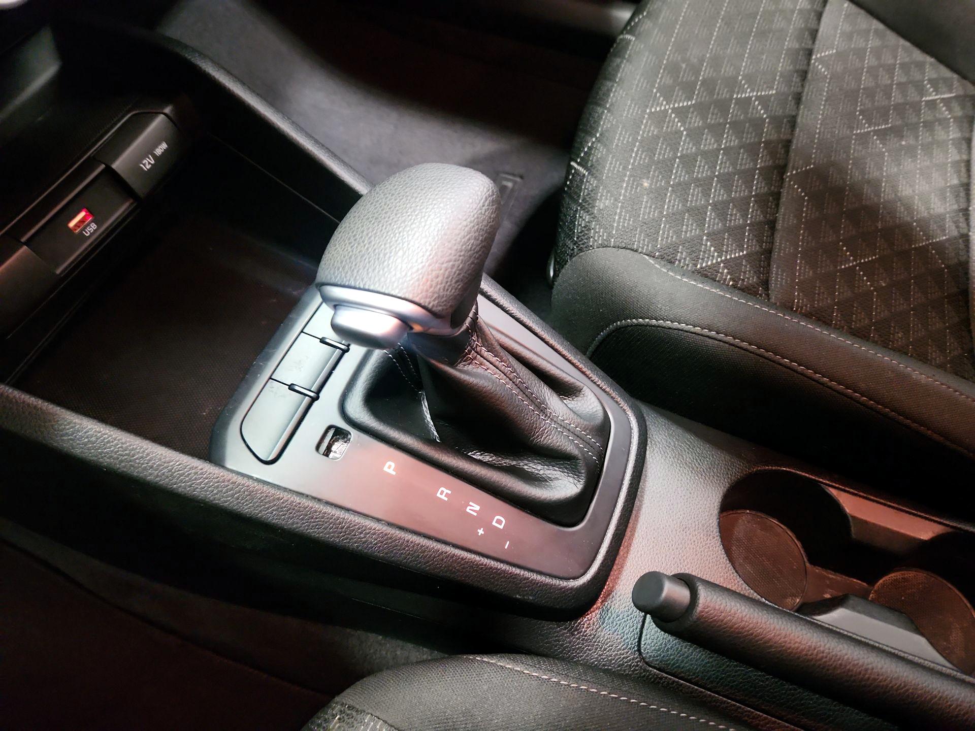 Thumbnail: 2022 Kia Rio - 17