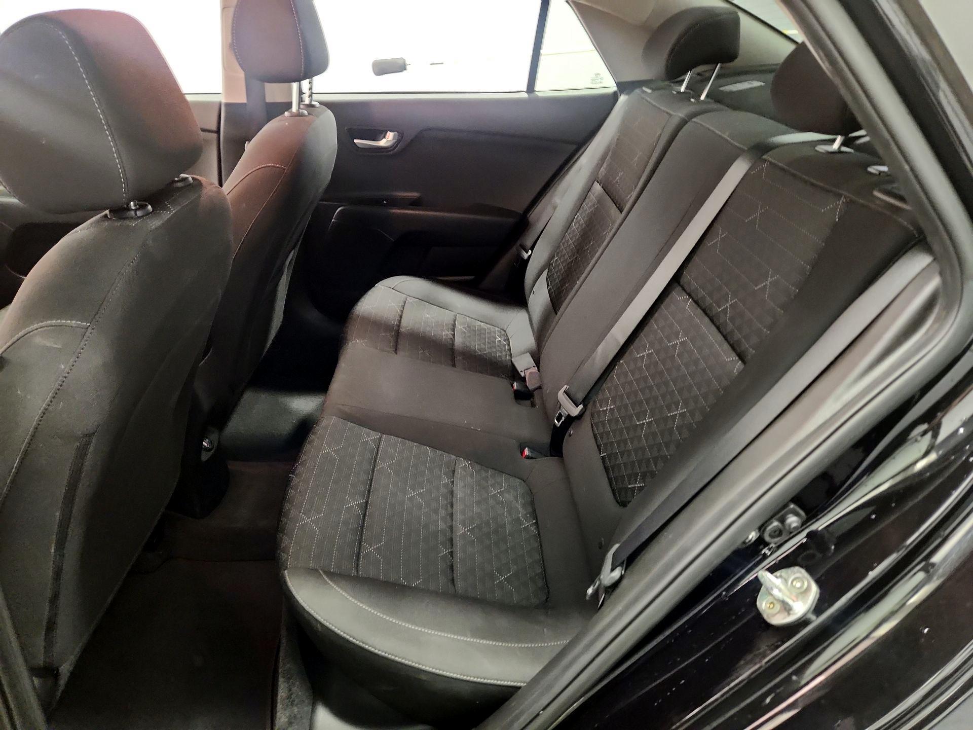 Thumbnail: 2022 Kia Rio - 19